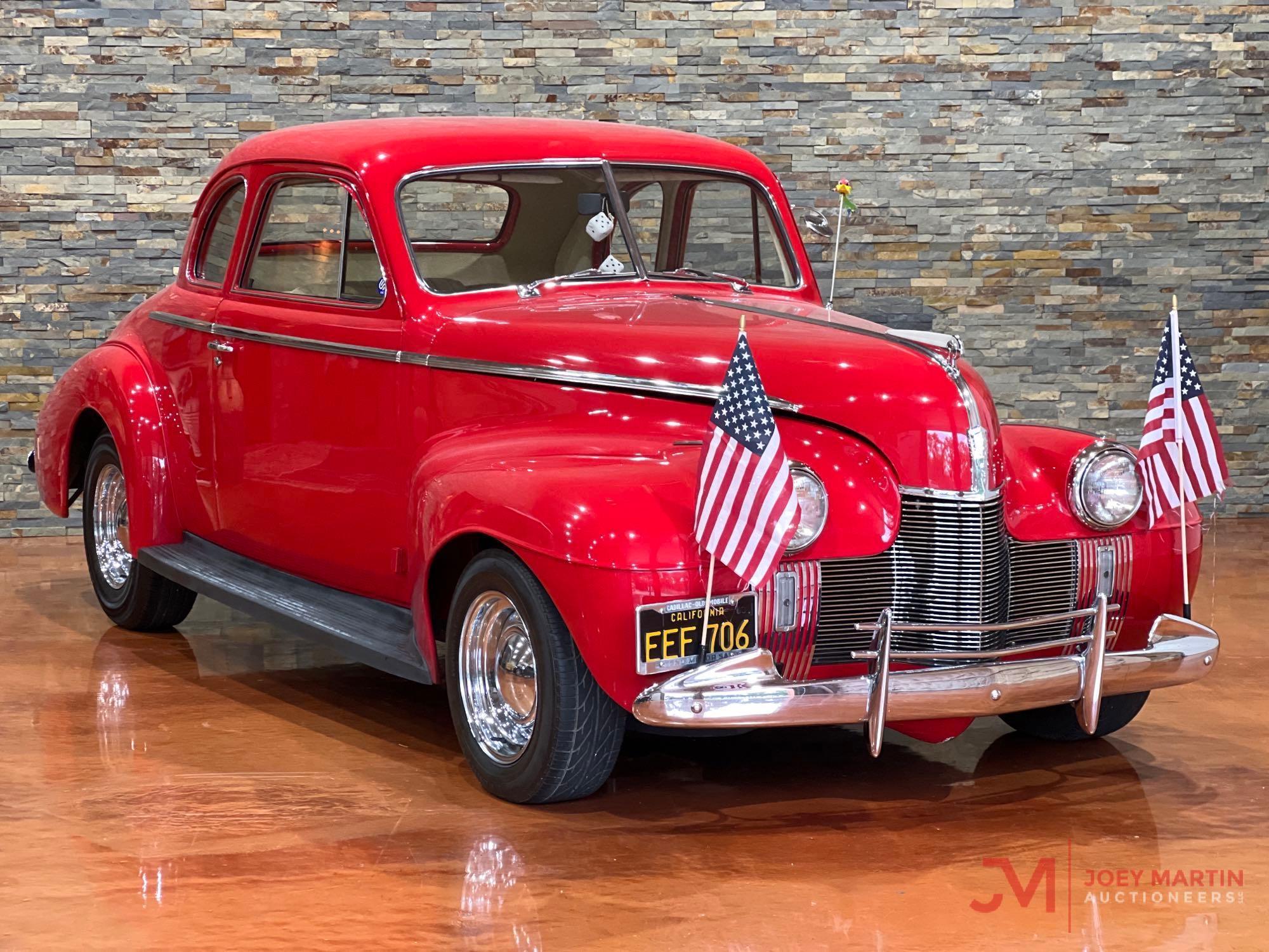 1940 OLDSMOBILE
