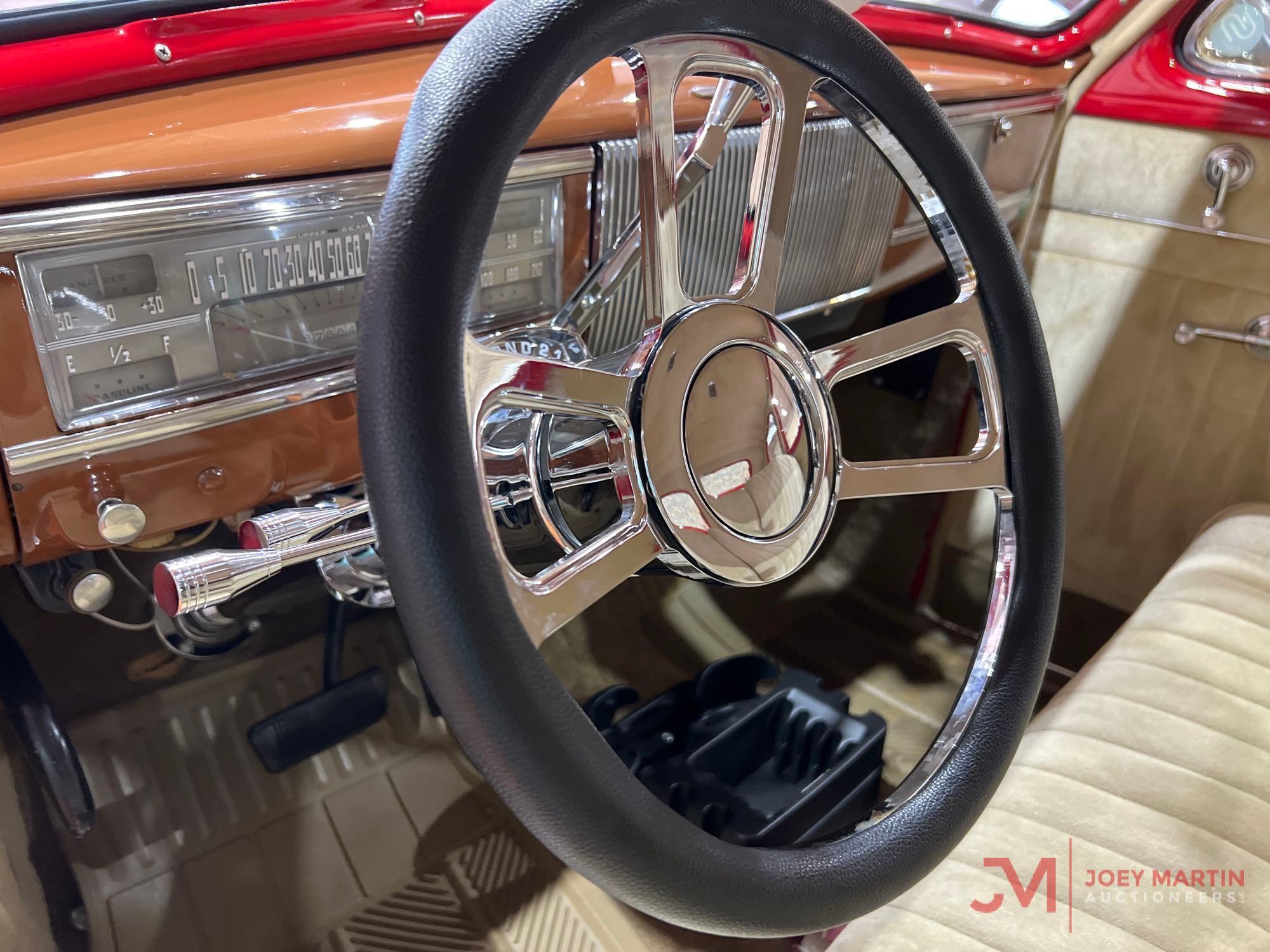 1940 OLDSMOBILE