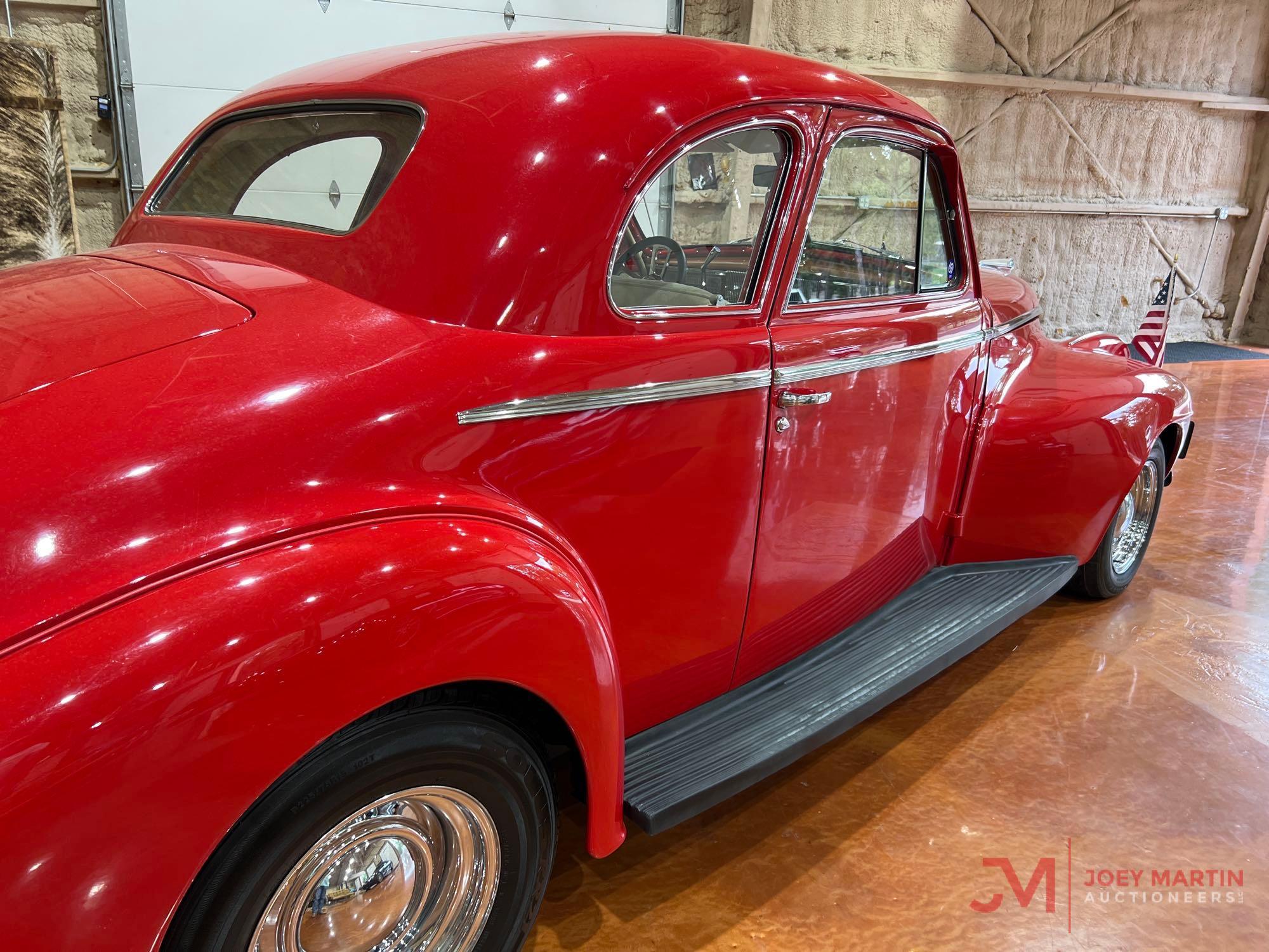 1940 OLDSMOBILE