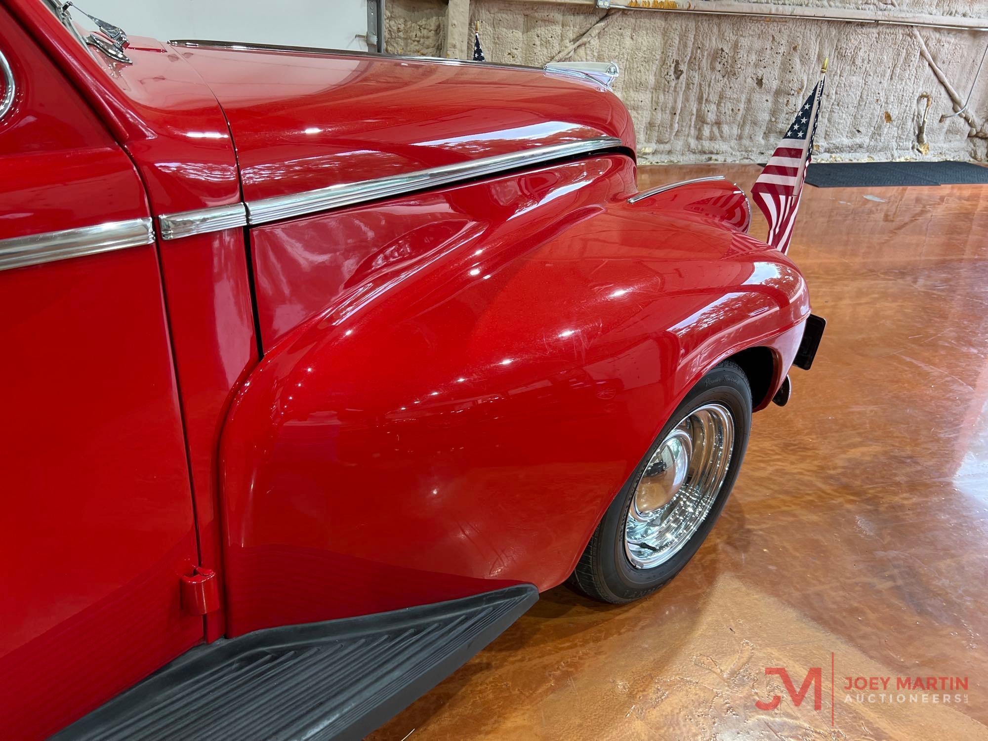 1940 OLDSMOBILE