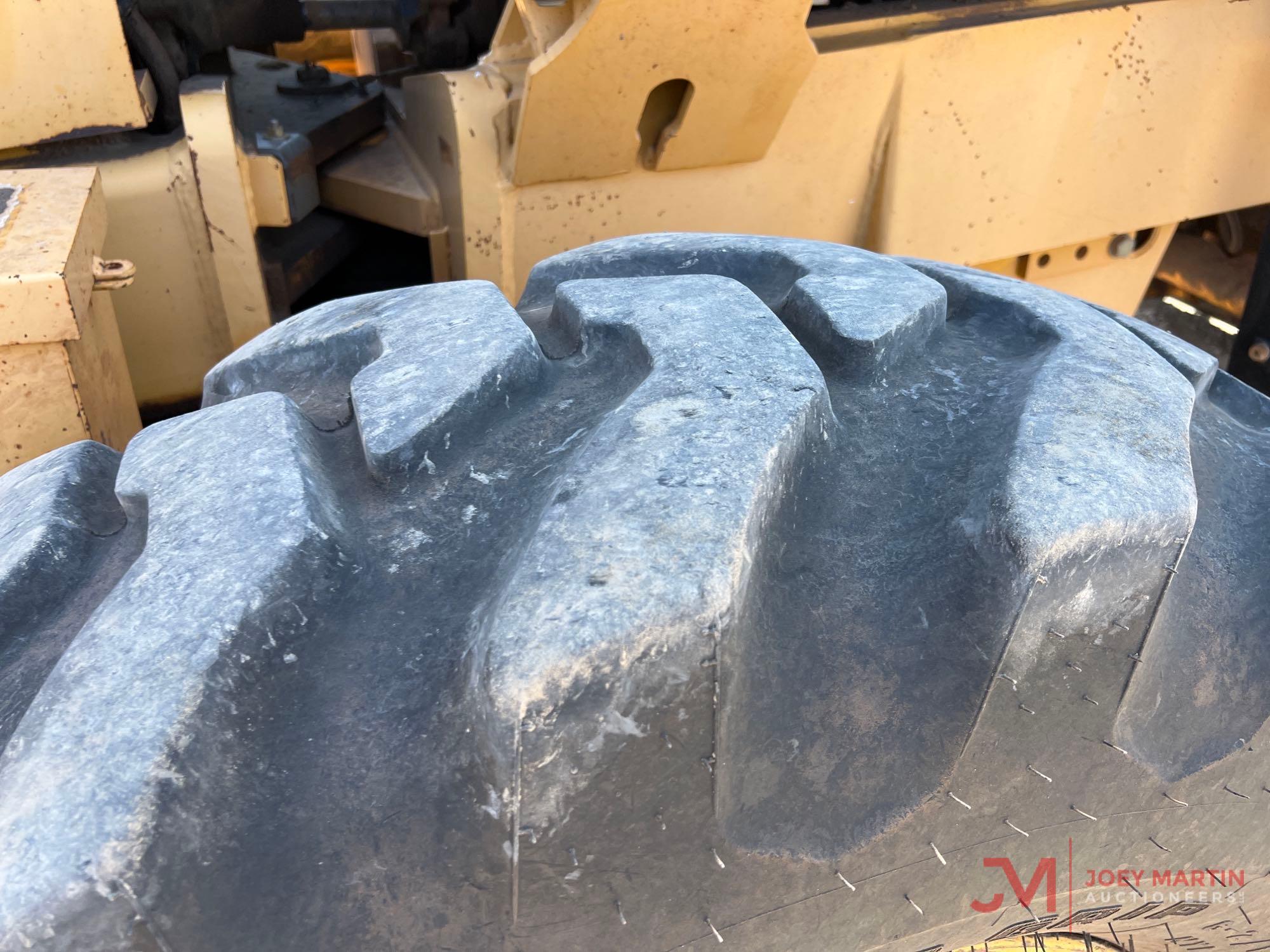 VOLVO G720 MOTOR GRADER