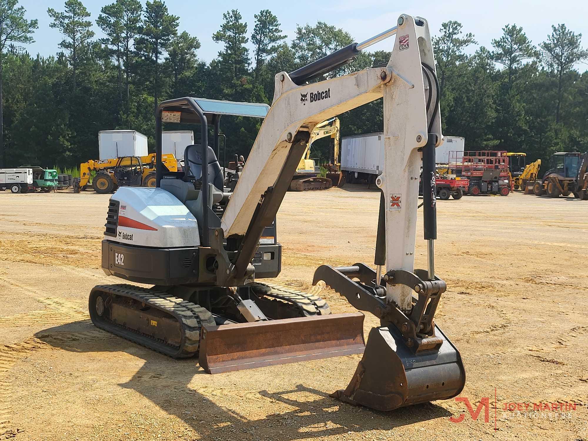2016 BOBCAT E42 HYDRAULIC MINI EXCAVATOR