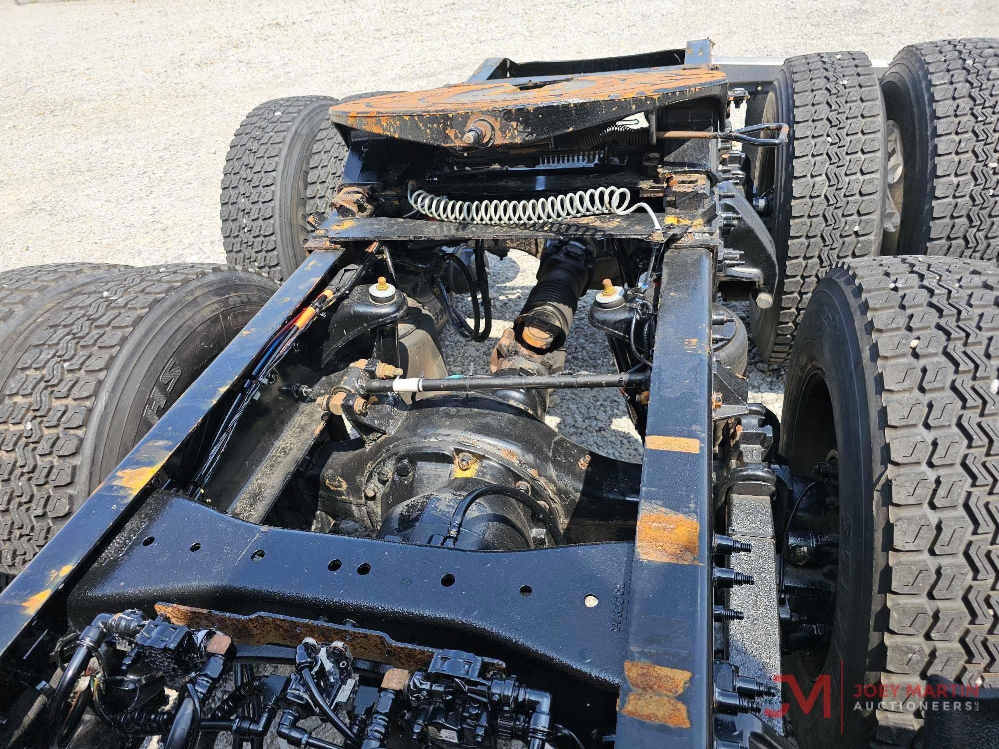 2016 PETERBILT 579 SLEEPER TRUCK TRACTOR