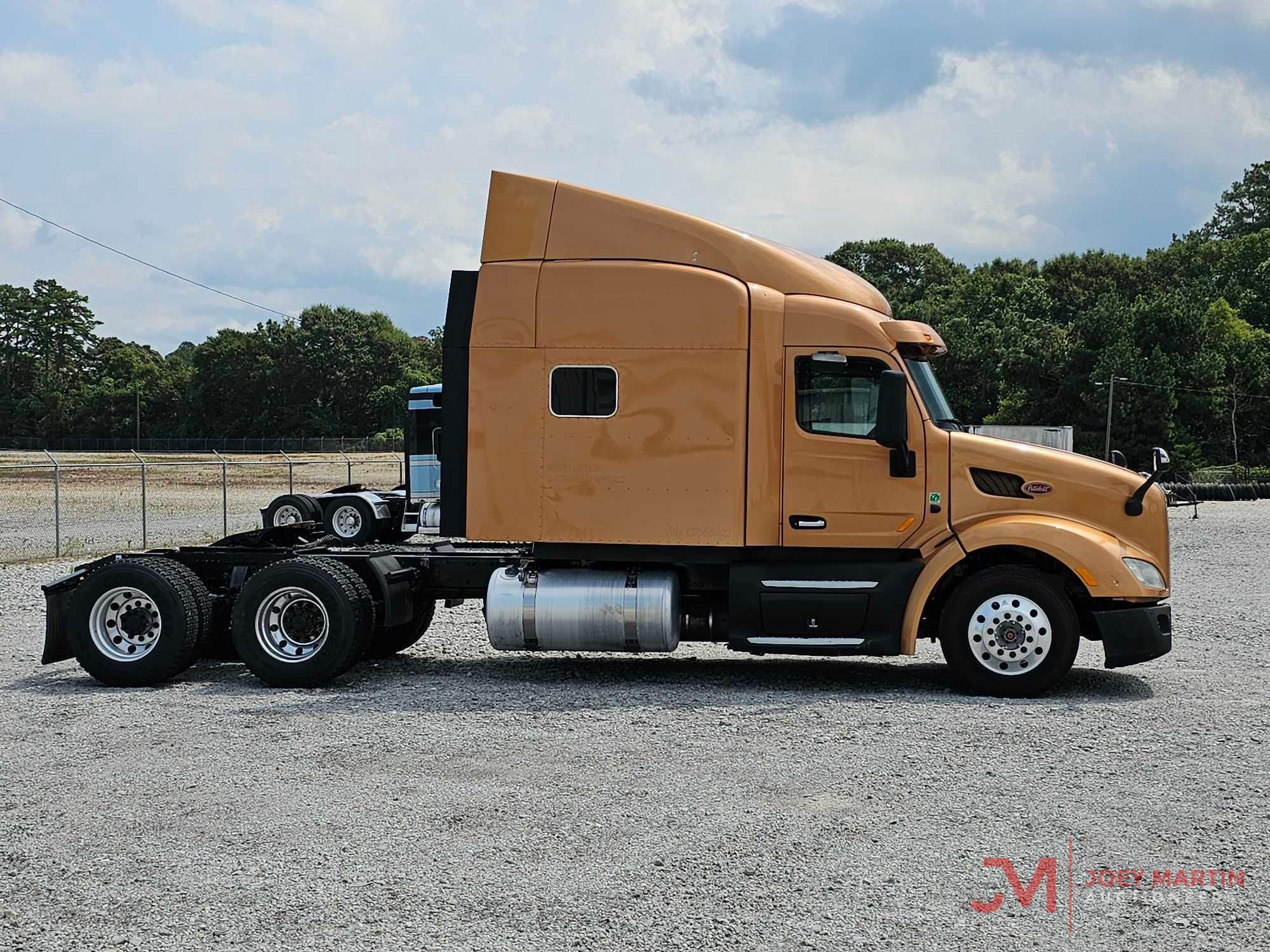 2016 PETERBILT 579 SLEEPER TRUCK TRACTOR