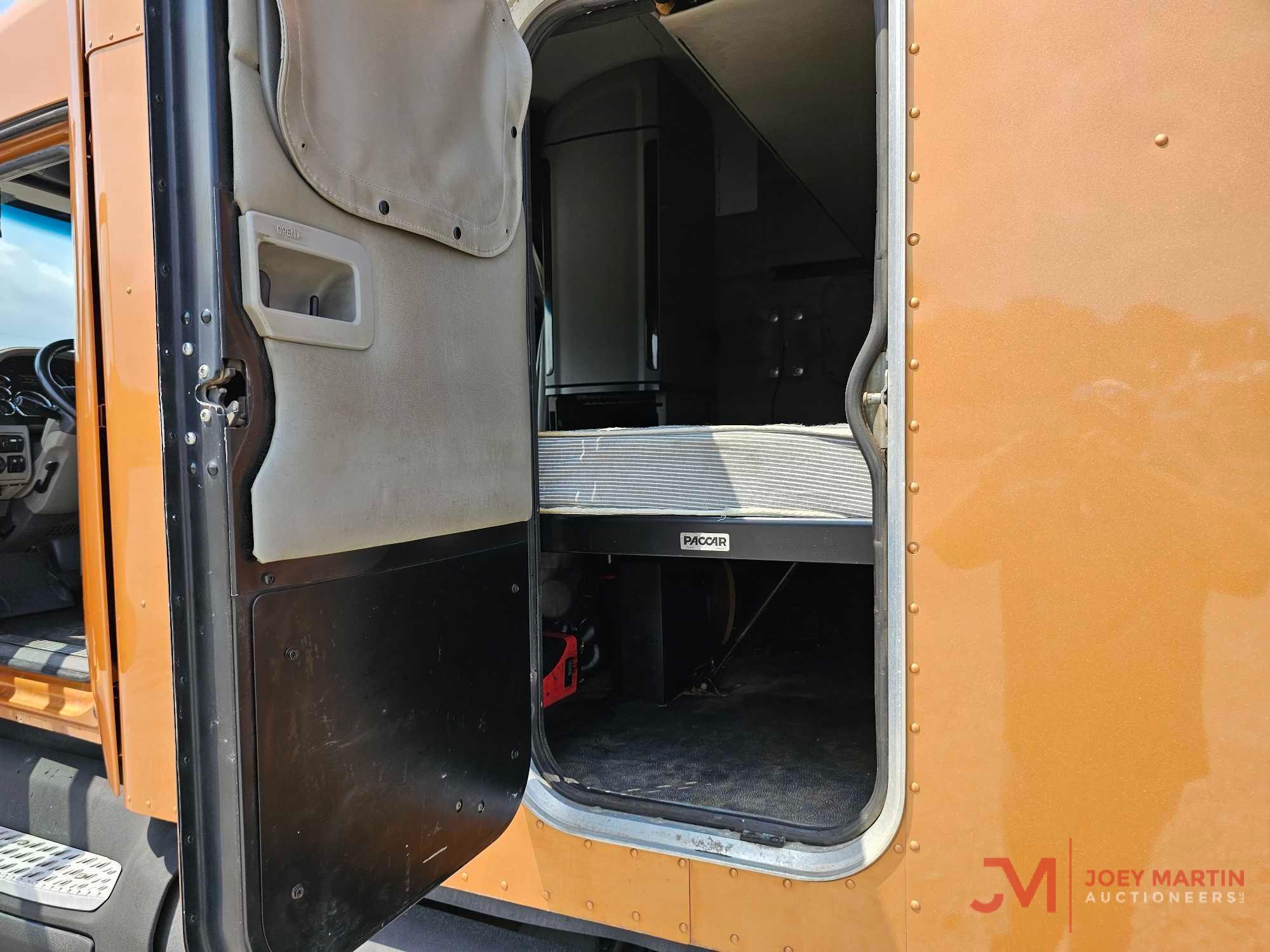 2016 PETERBILT 579 SLEEPER TRUCK TRACTOR