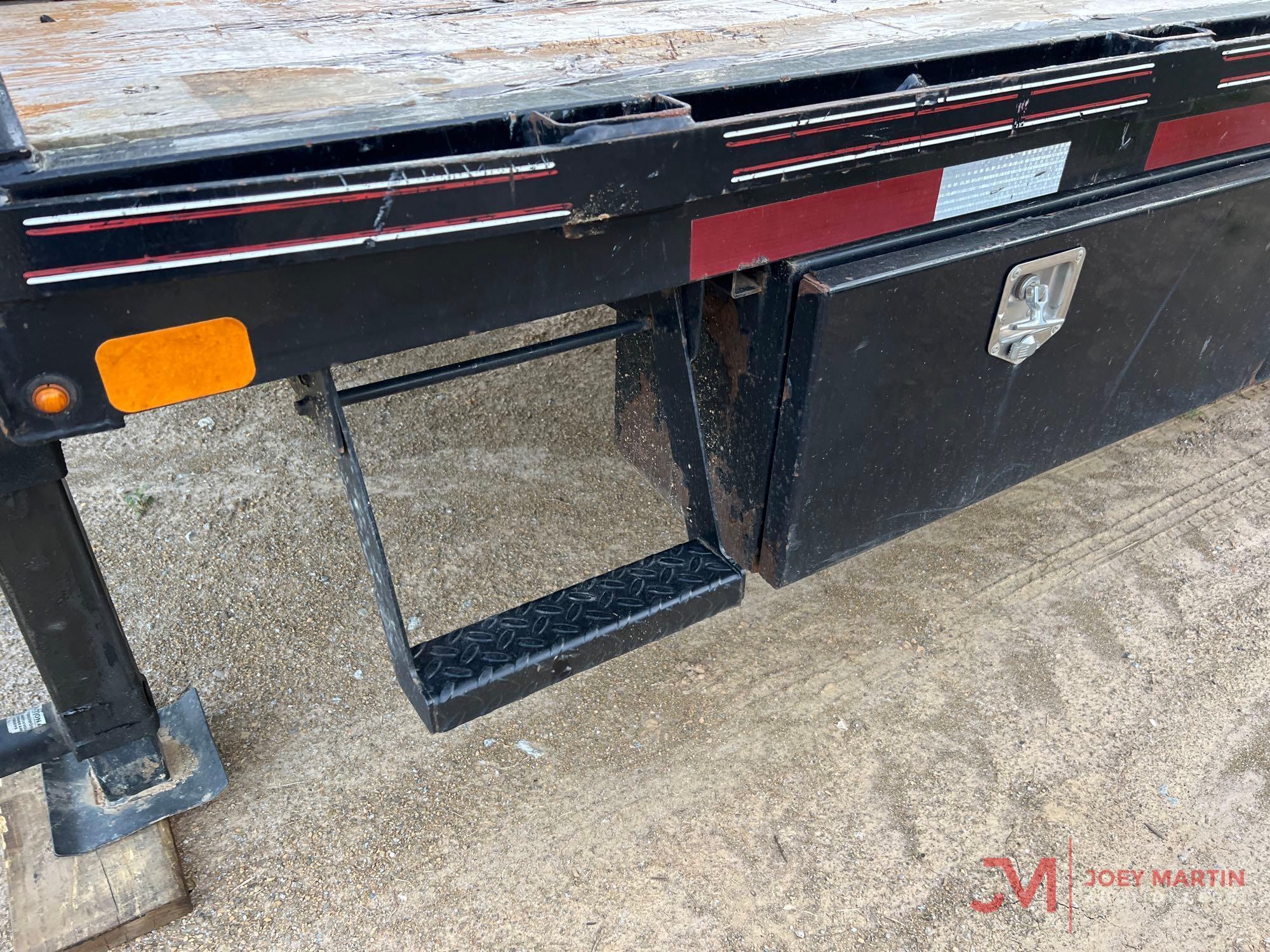 2020 DIAMOND C 35' PLUS 5' GOOSENECK TRAILER