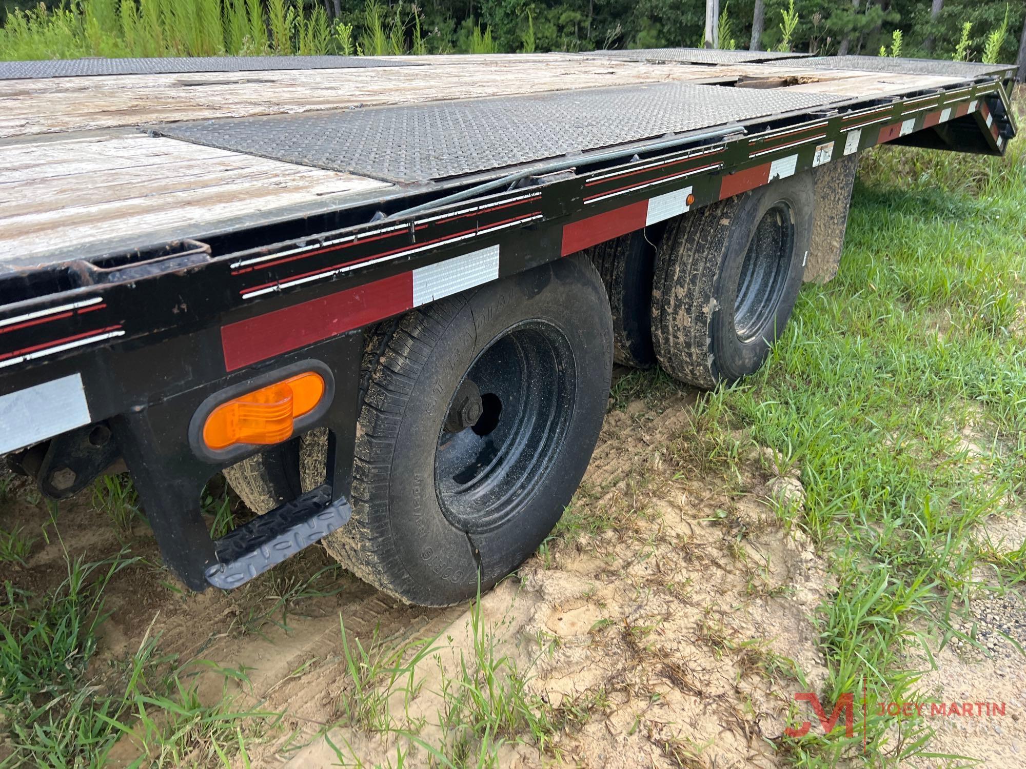2020 DIAMOND C 35' PLUS 5' GOOSENECK TRAILER