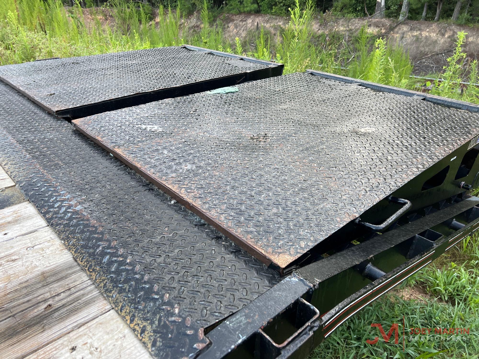 2020 DIAMOND C 35' PLUS 5' GOOSENECK TRAILER