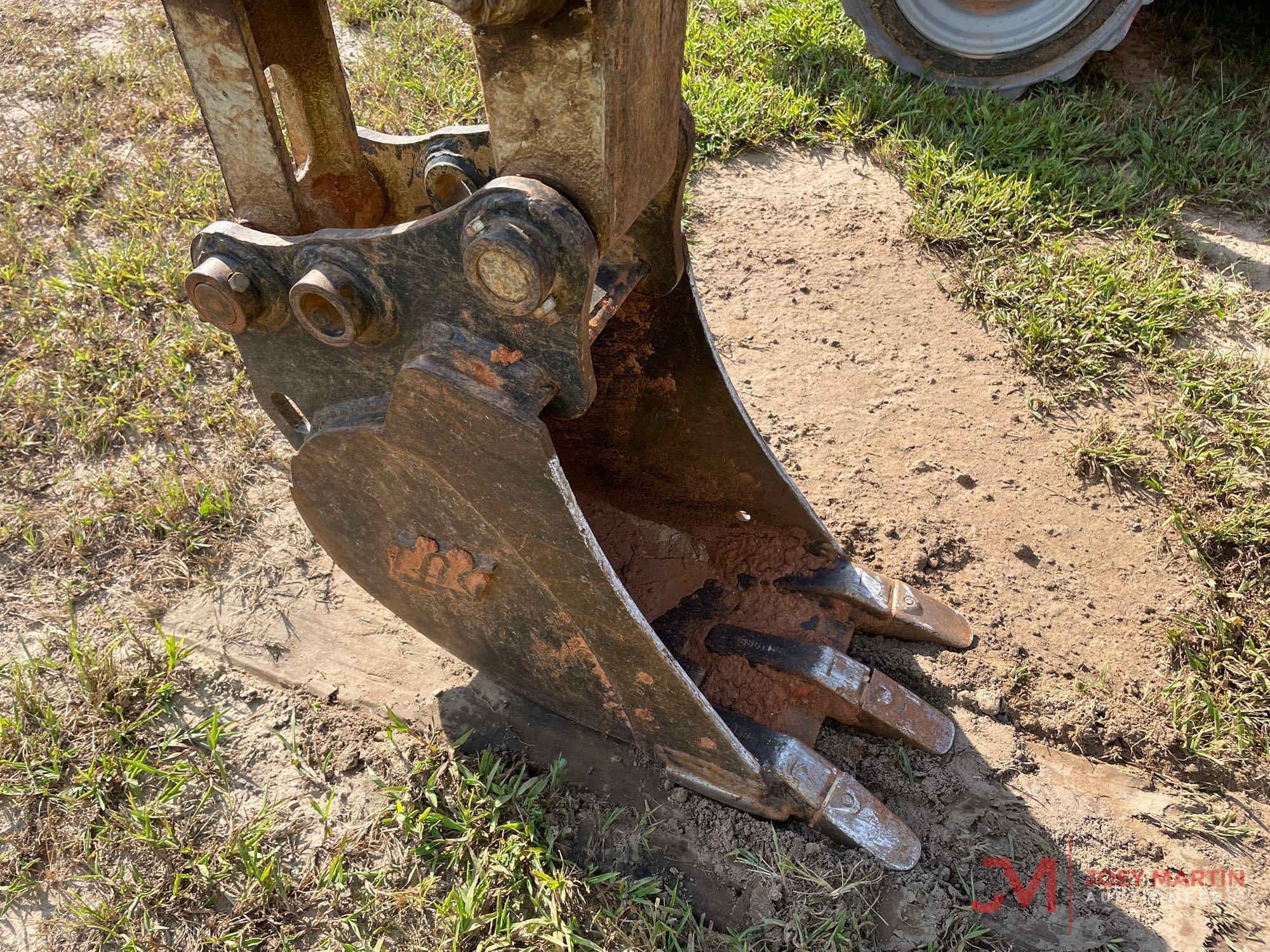 2005 TAKEUCHI TB135 HYDRAULIC MINI EXCAVATOR