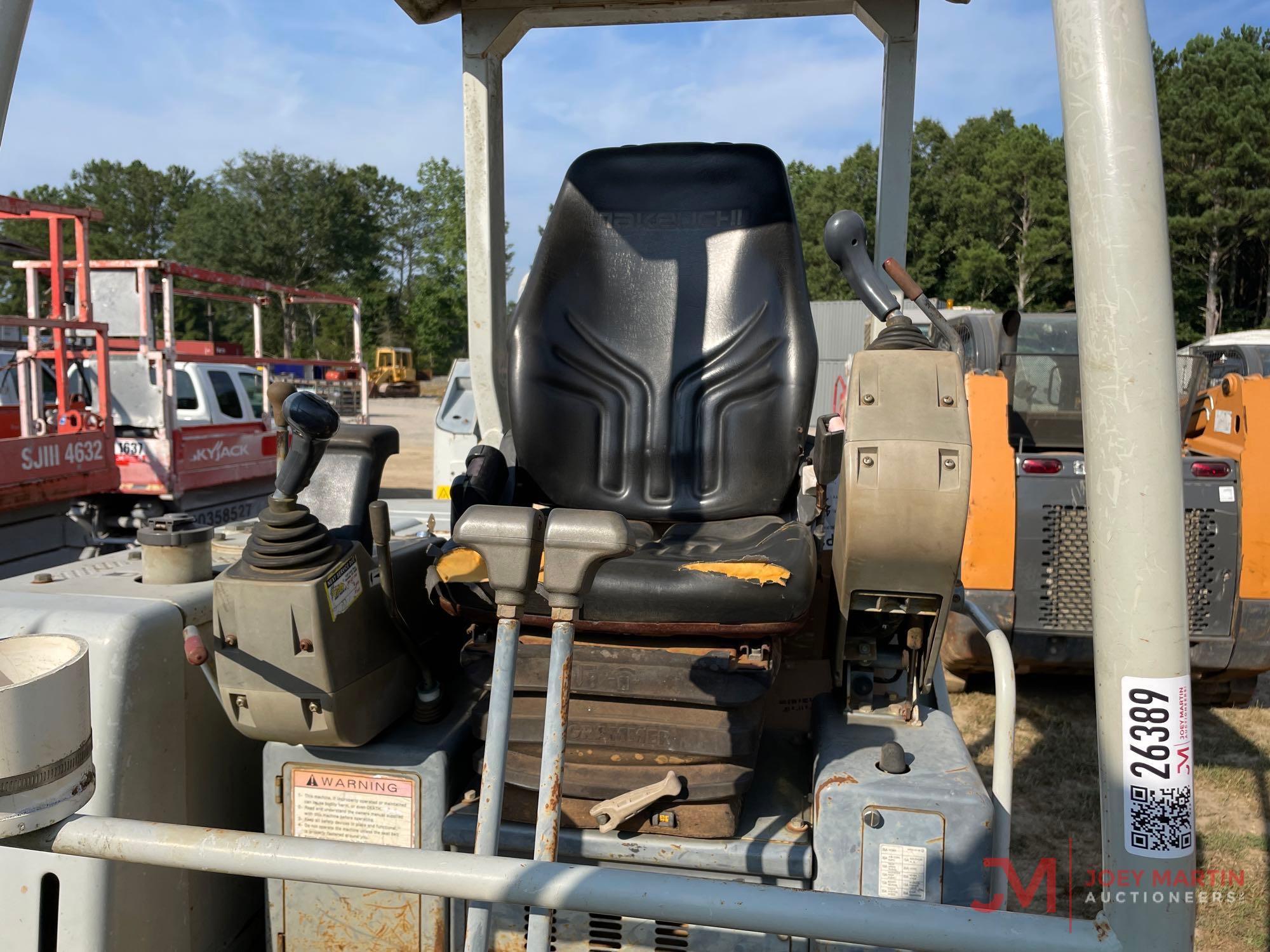 2005 TAKEUCHI TB135 HYDRAULIC MINI EXCAVATOR