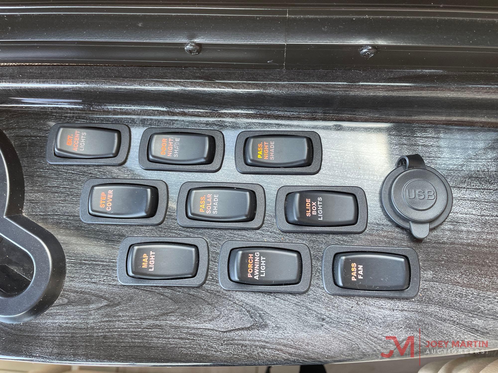 2017 TIFFIN ALLEGRO BUS CLASS A MOTOR HOME