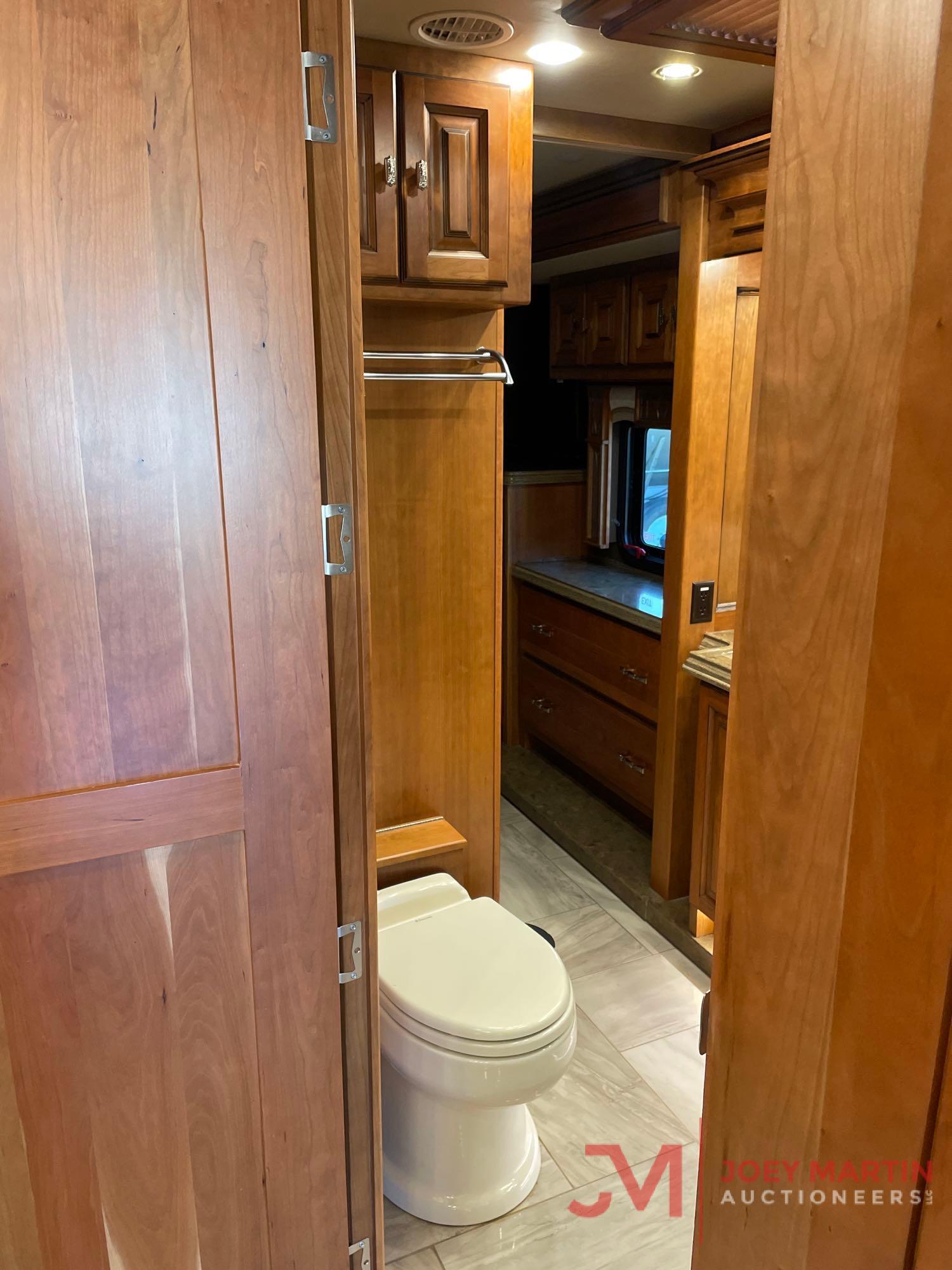 2017 TIFFIN ALLEGRO BUS CLASS A MOTOR HOME
