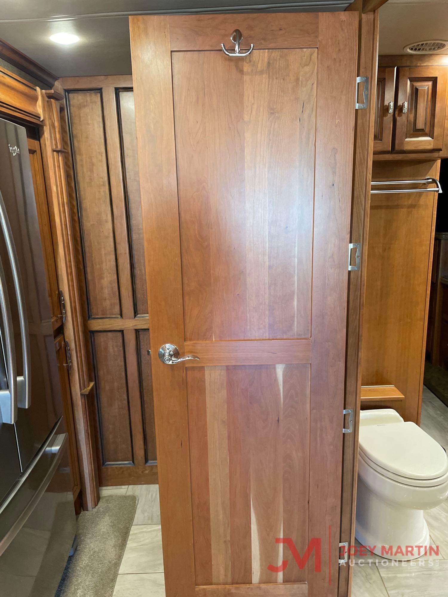 2017 TIFFIN ALLEGRO BUS CLASS A MOTOR HOME