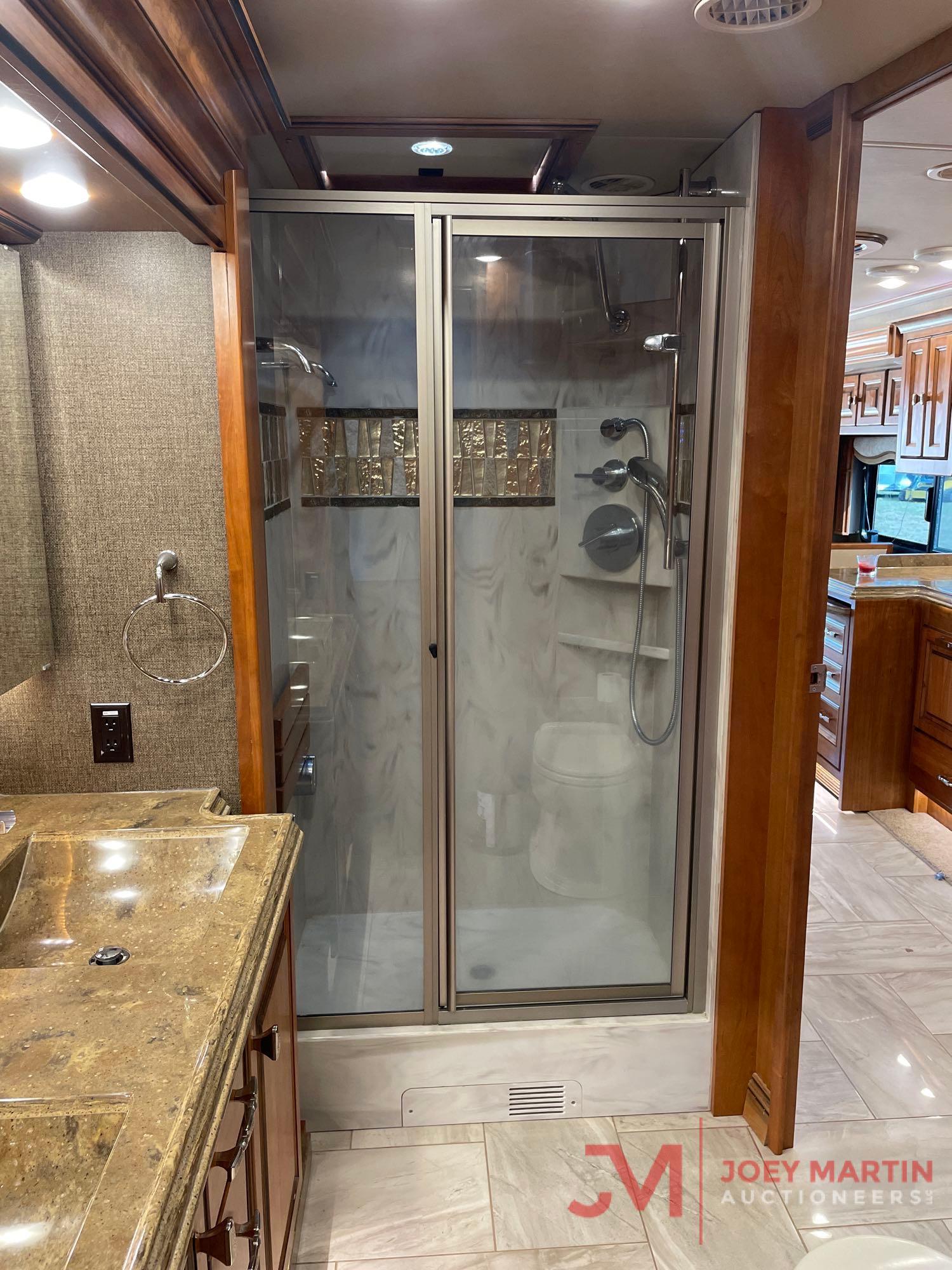 2017 TIFFIN ALLEGRO BUS CLASS A MOTOR HOME