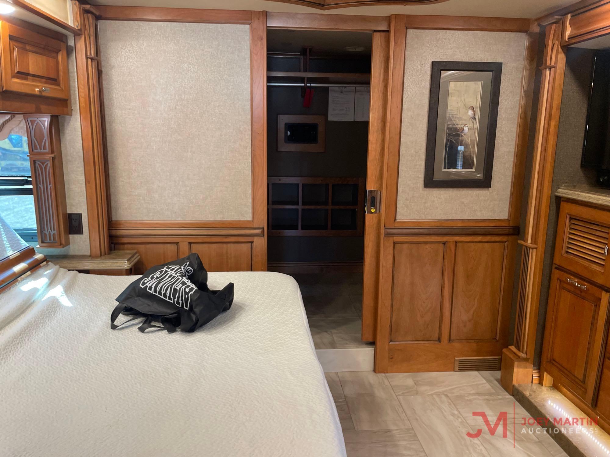 2017 TIFFIN ALLEGRO BUS CLASS A MOTOR HOME