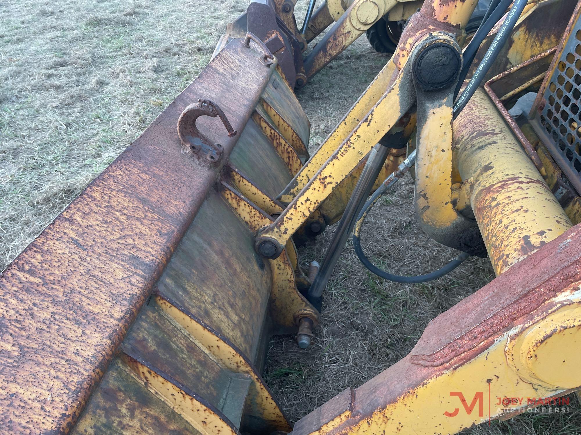 JOHN DEERE 410C LOADER BACKHOE