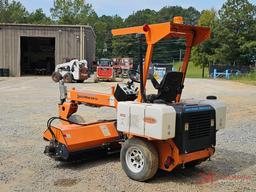 2018 LAYMOR SM300 TOWABLE SWEEPER