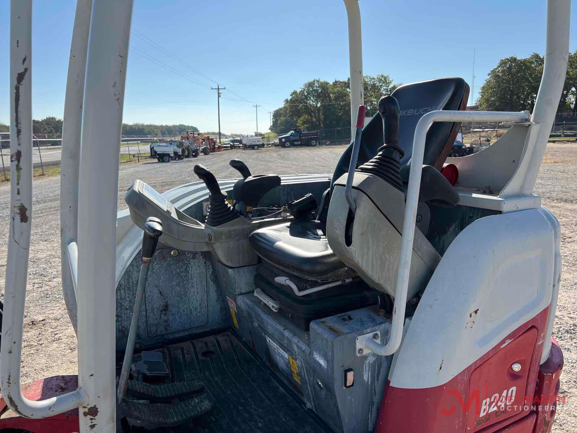 2017 TAKEUCHI TB240 MINI EXCAVATOR