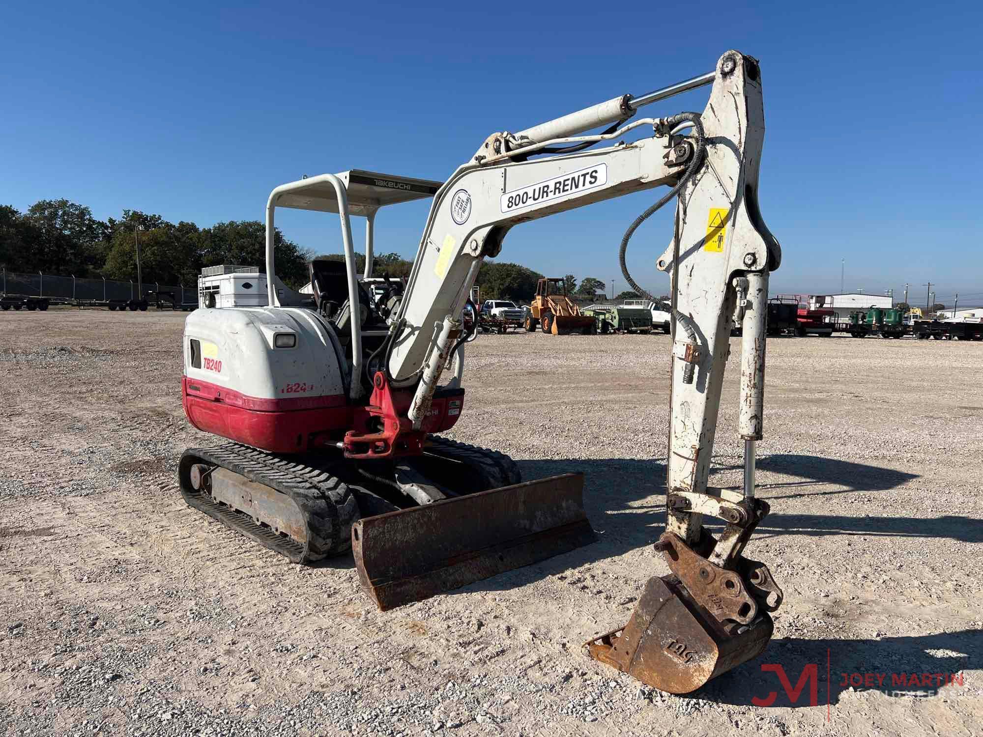 2017 TAKEUCHI TB240 MINI EXCAVATOR