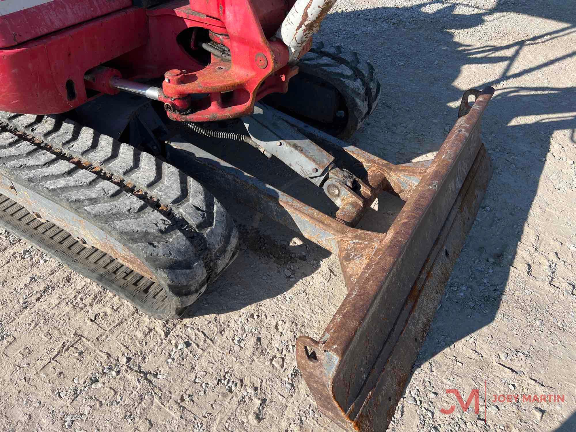 2017 TAKEUCHI TB240 MINI EXCAVATOR