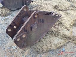 12" BACKHOE TOOTH BUCKET