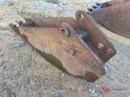 12" BACKHOE TOOTH BUCKET