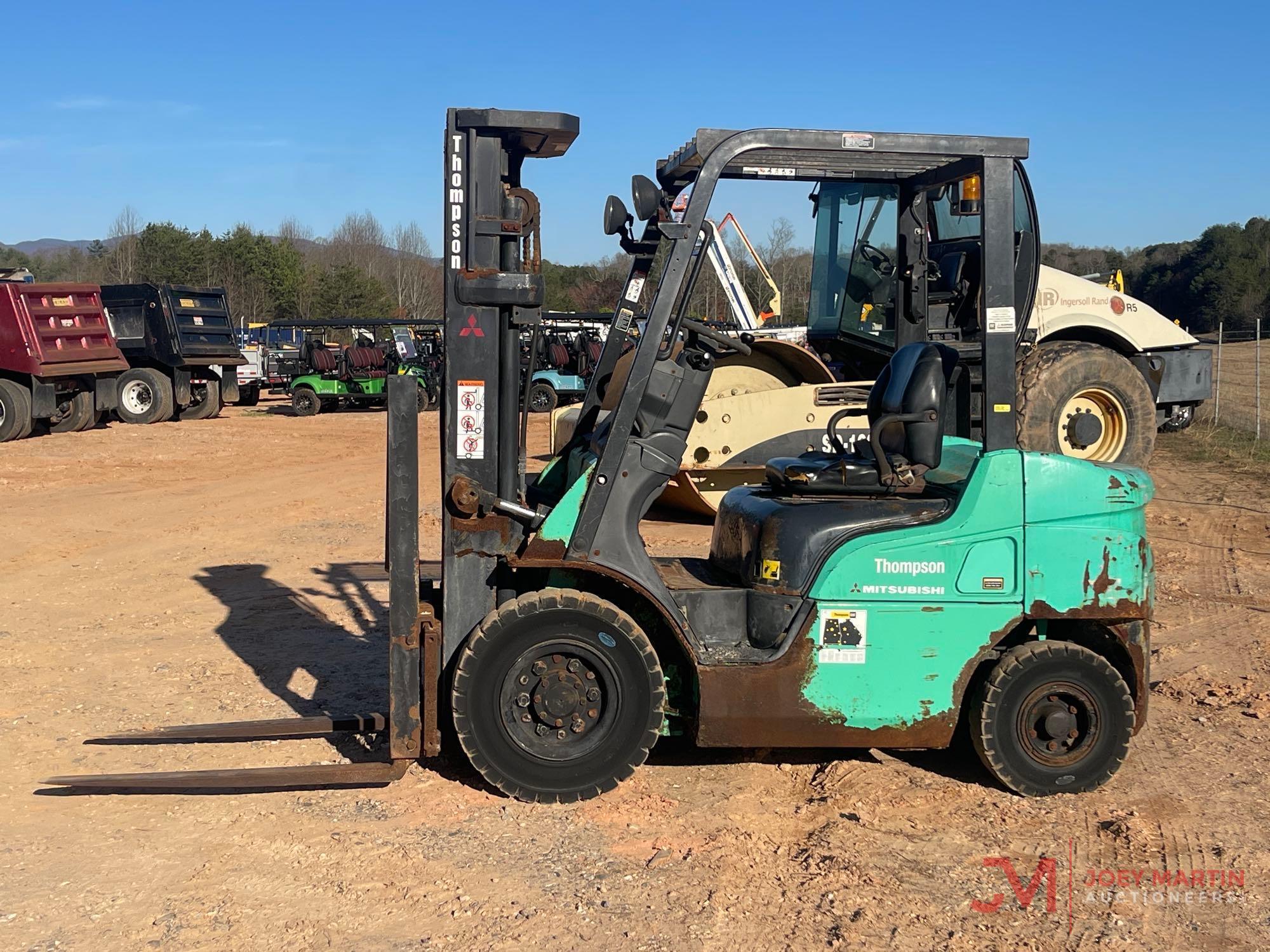 MITSUBISHI FD25N FORKLIFT