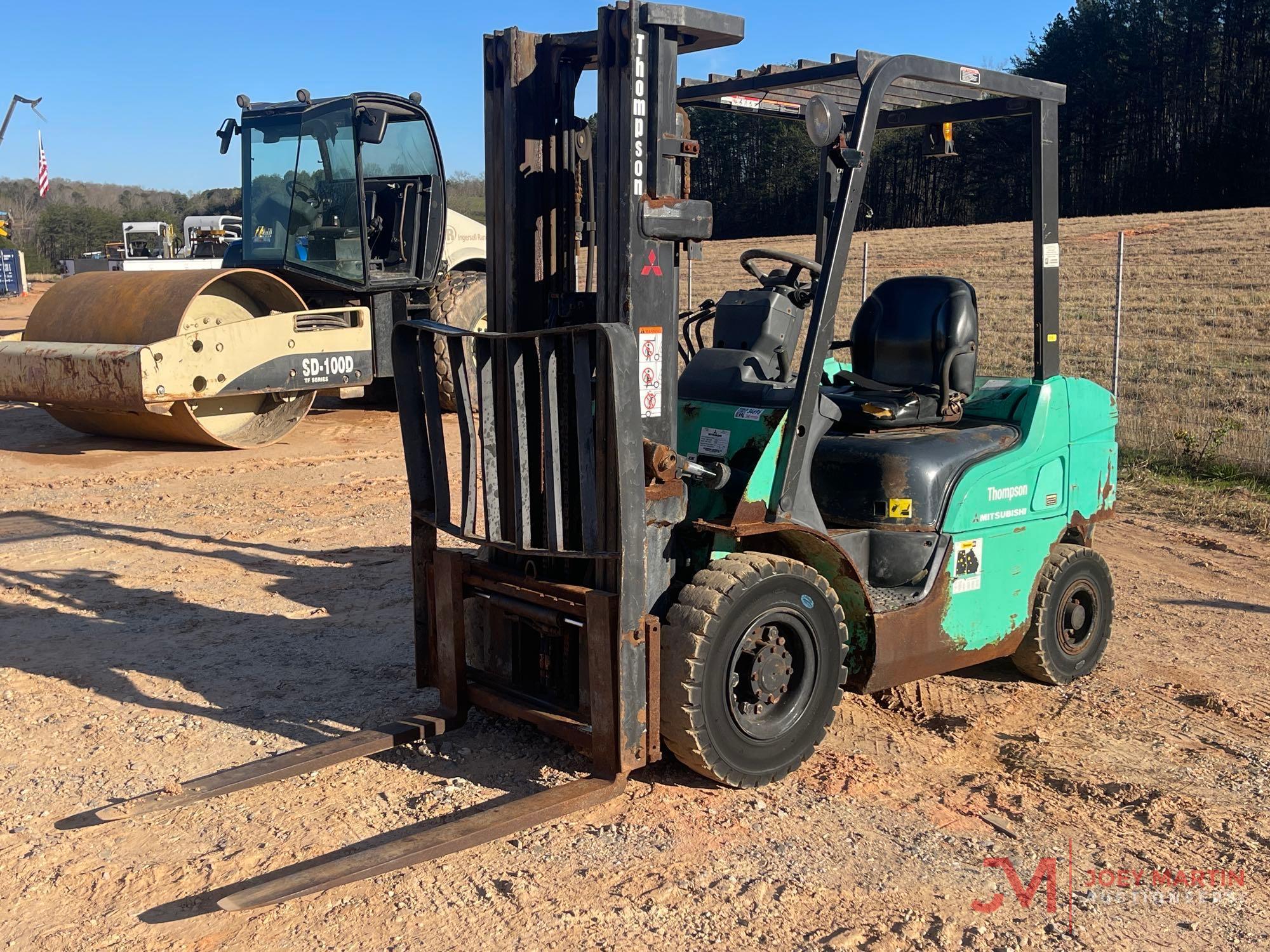 MITSUBISHI FD25N FORKLIFT