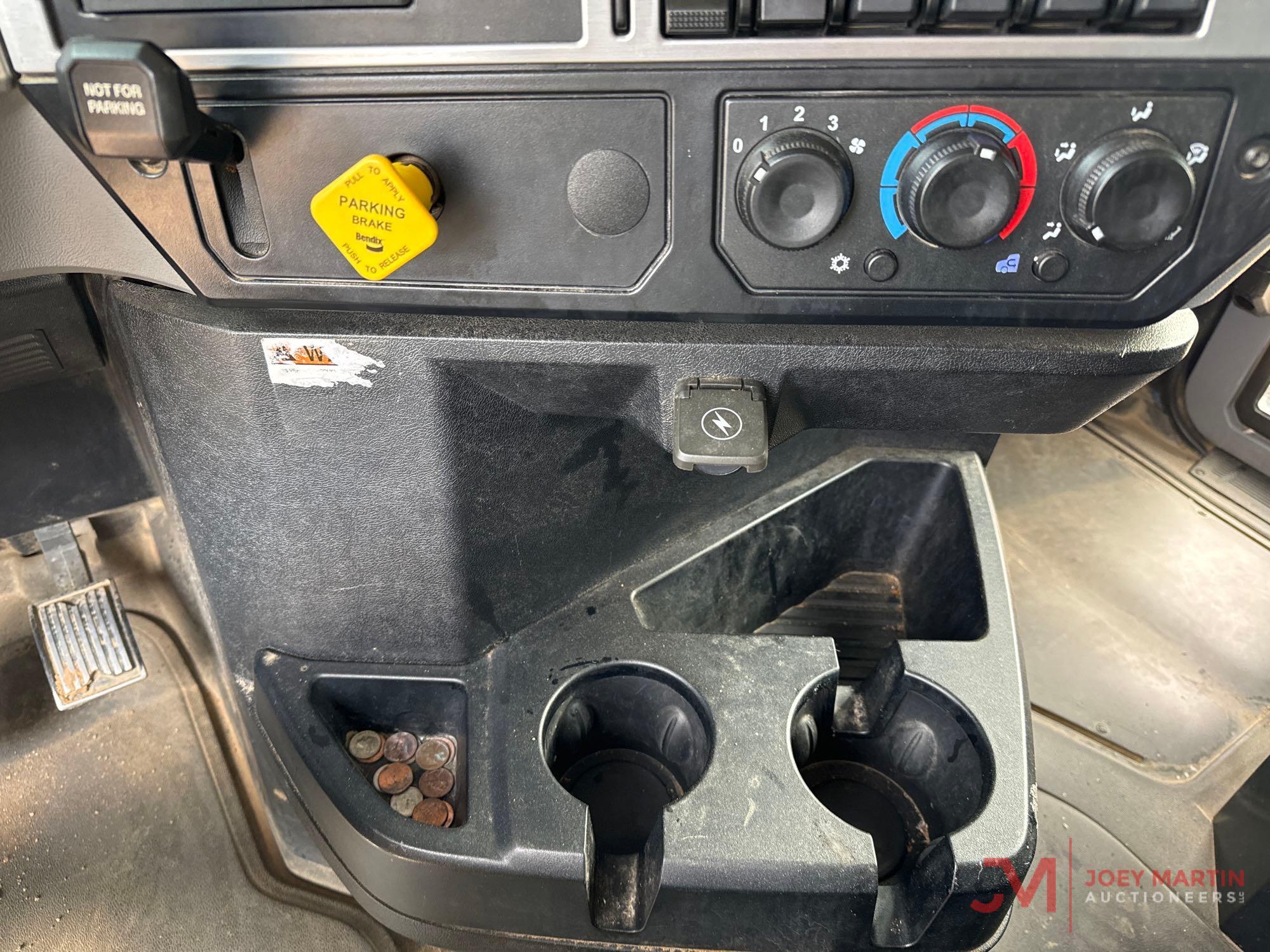 2021 MACK GR64F T/A DUMP TRUCK