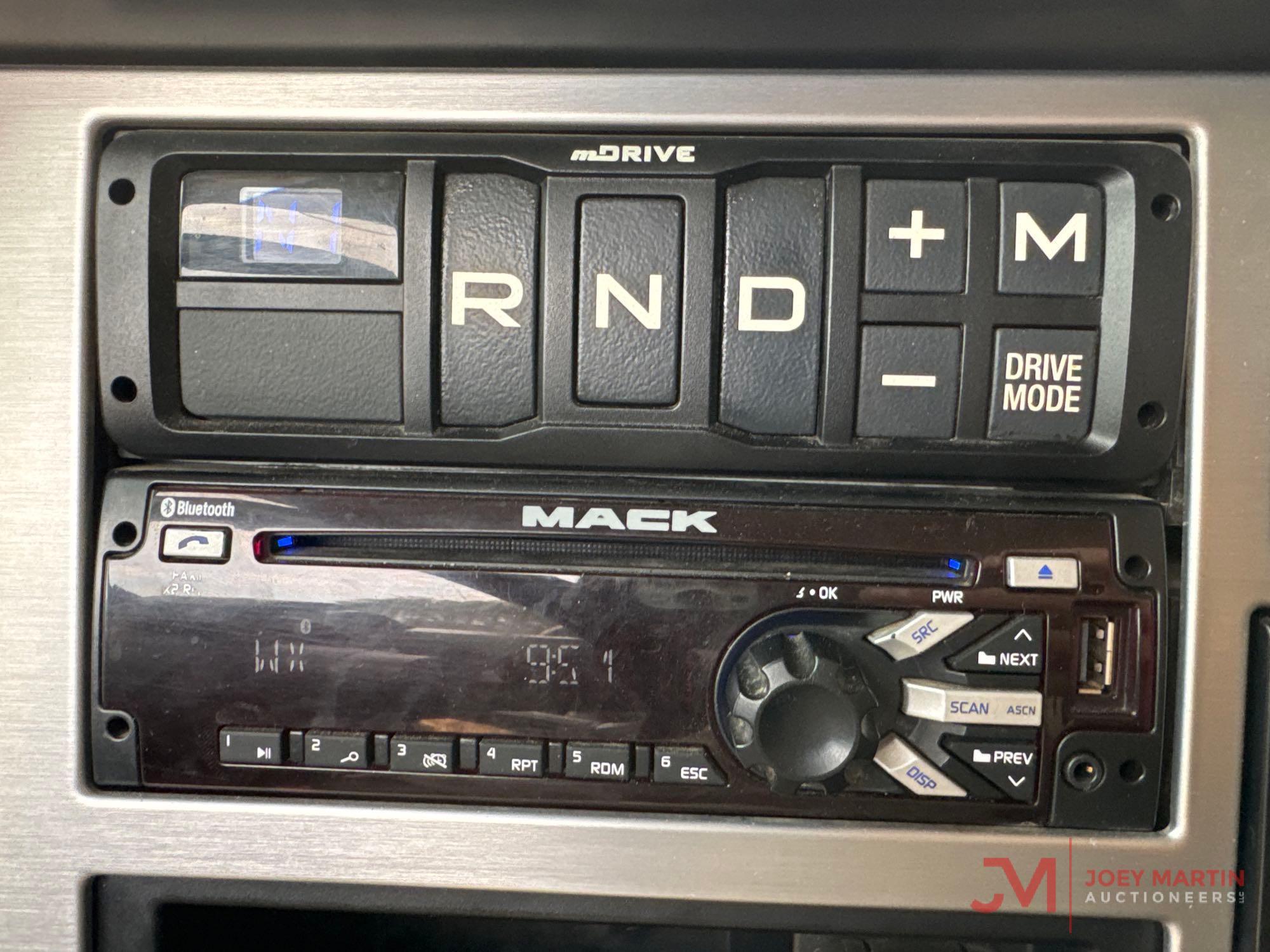 2021 MACK GR64F T/A DUMP TRUCK