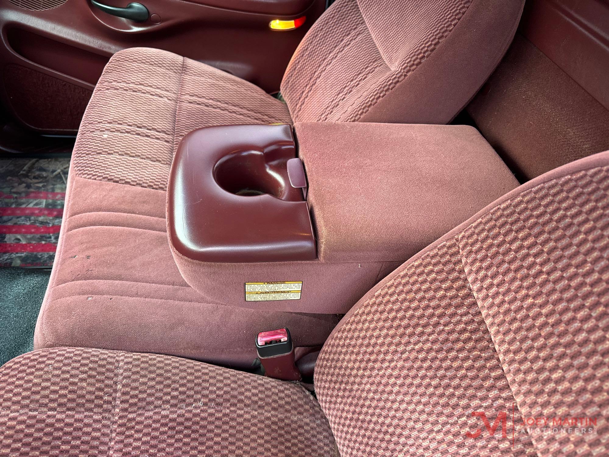 1998 FORD F-150 REGULAR CAB PICKUP TRUCK