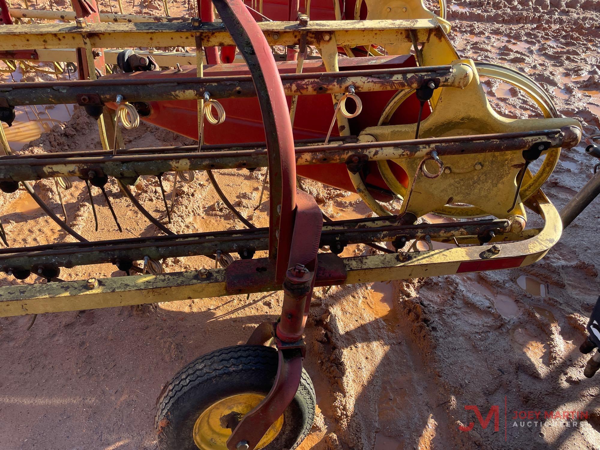 NEW HOLLAND 57 3PH HAY RAKE