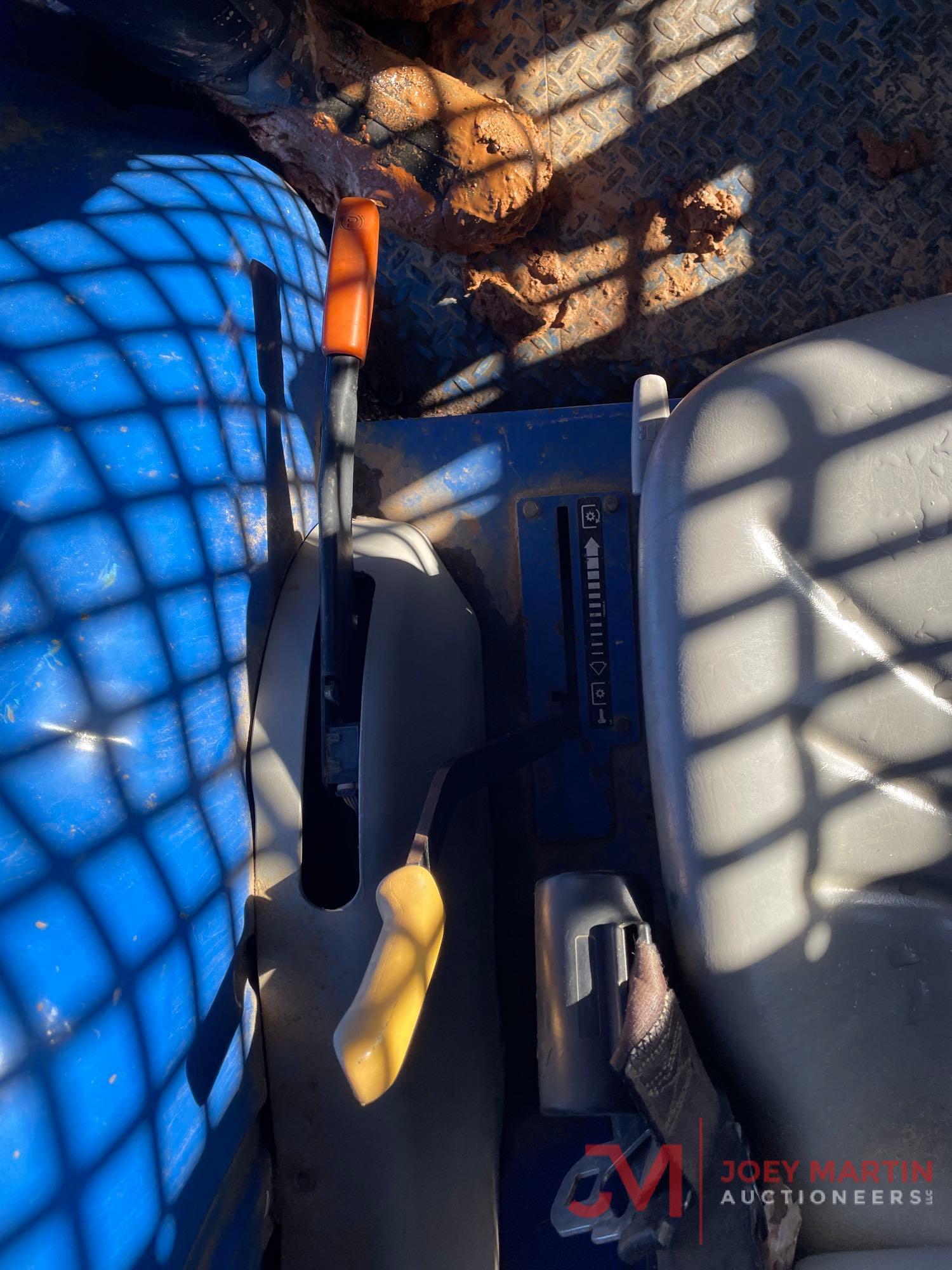 2017 NEW HOLLAND TS6.120 POWER SHUTTLE RIGHT OF WAY TRACTOR