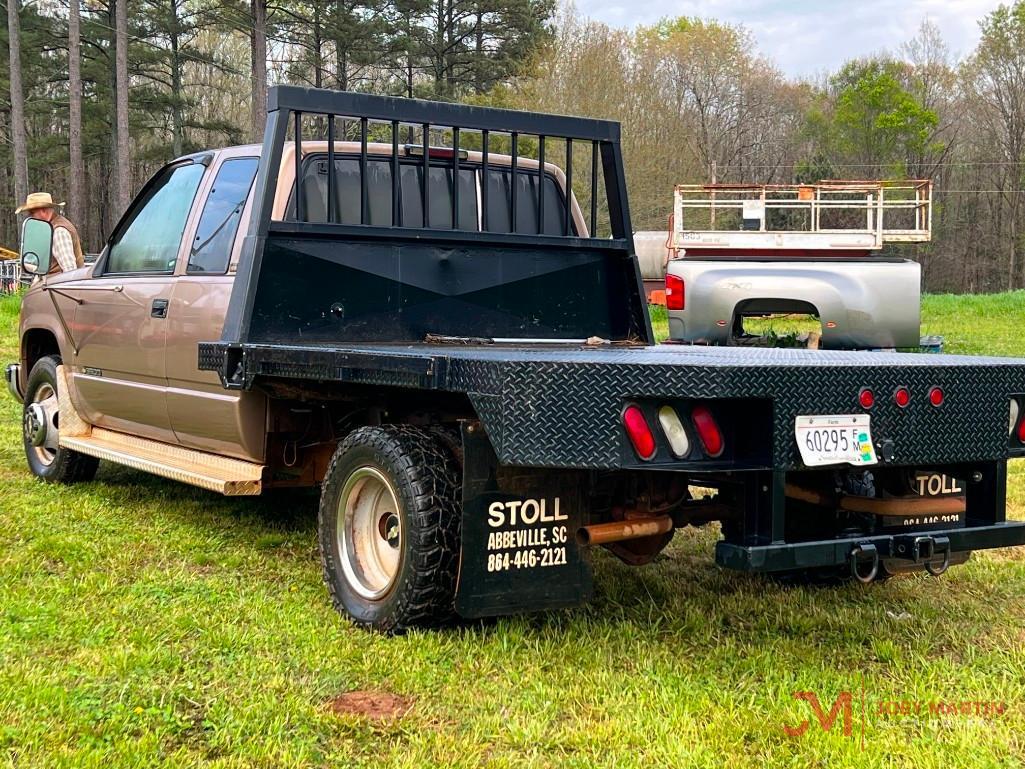 1997 CHEVROLET 3500 FLAT BED TRUCK