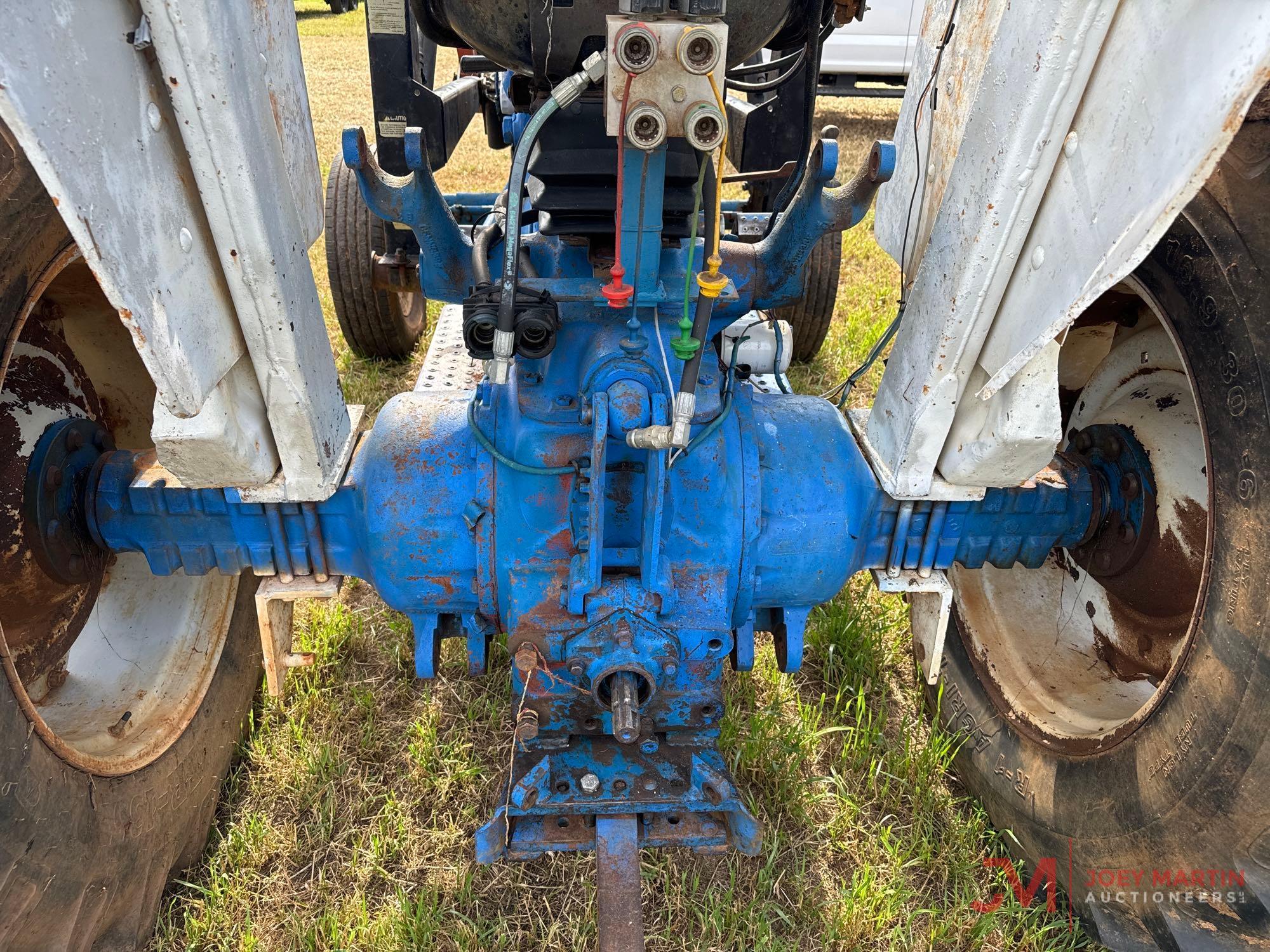 FORD 5600 LOADER TRACTOR