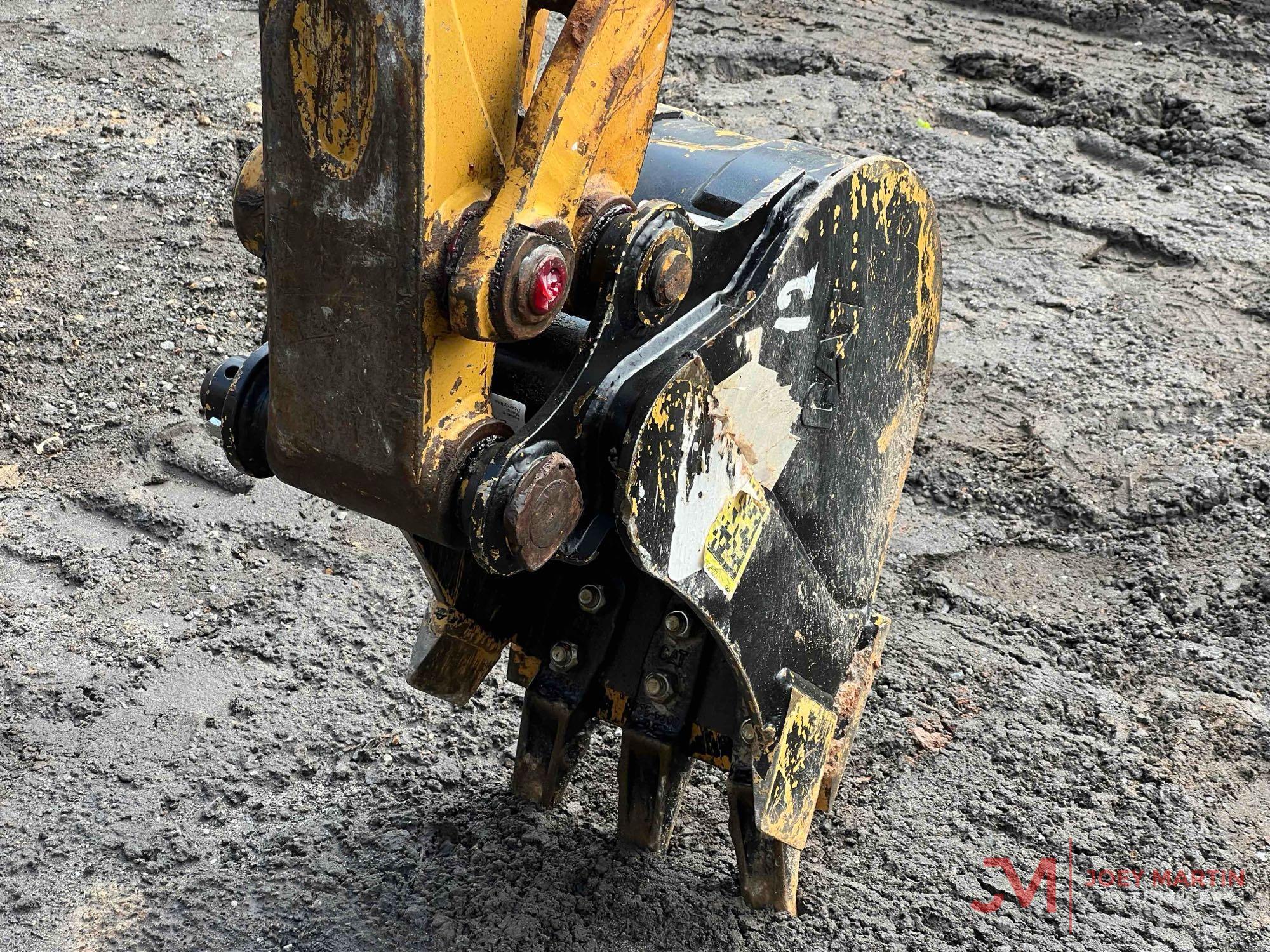 CAT 302.4D MINI HYDRAULIC EXCAVATOR