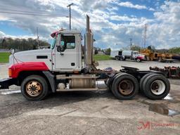 2006 MACK CL733 DAY CAB TRUCK TRACTOR