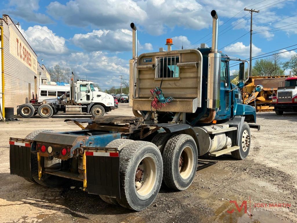 2006 MACK CL733 DAY CAB TRUCK TRACTOR