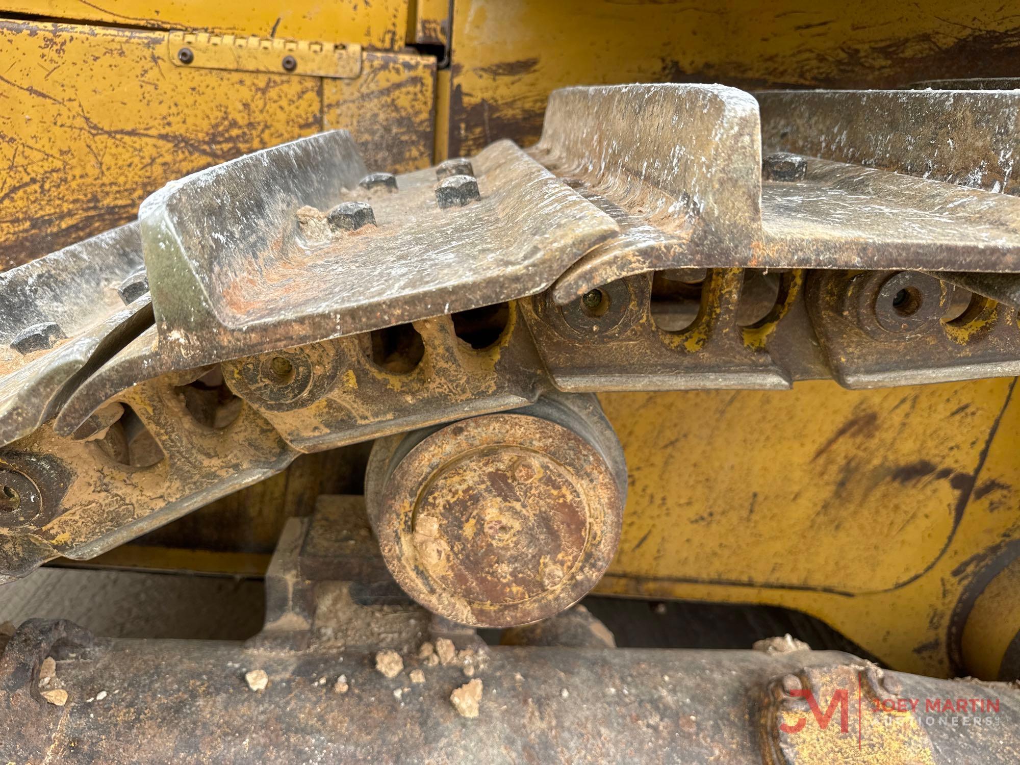 2006 CAT D6R XL...CRAWLER DOZER