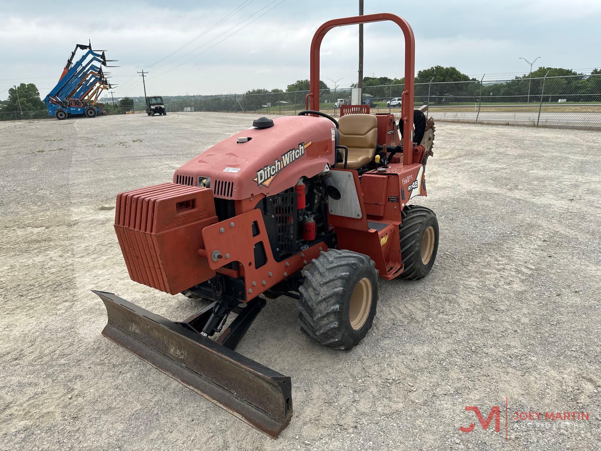 2015 DITCH WITCH RT45 TRENCHER