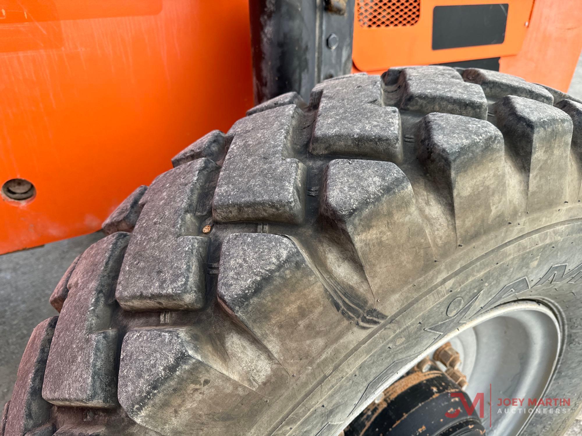 2017 JLG 10054 TELEHANDLER