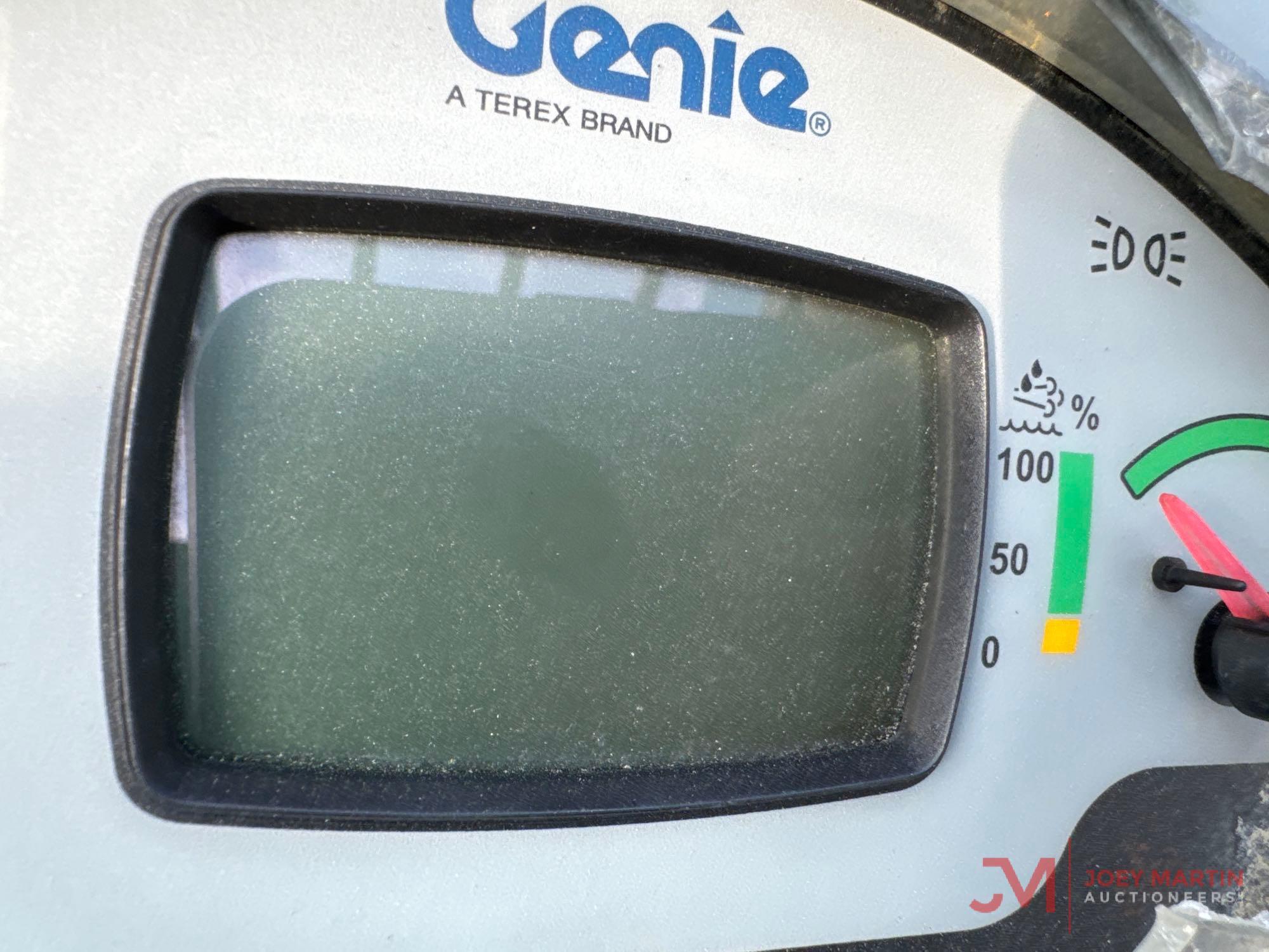 2014 GENIE GTH844 TELEHANDLER