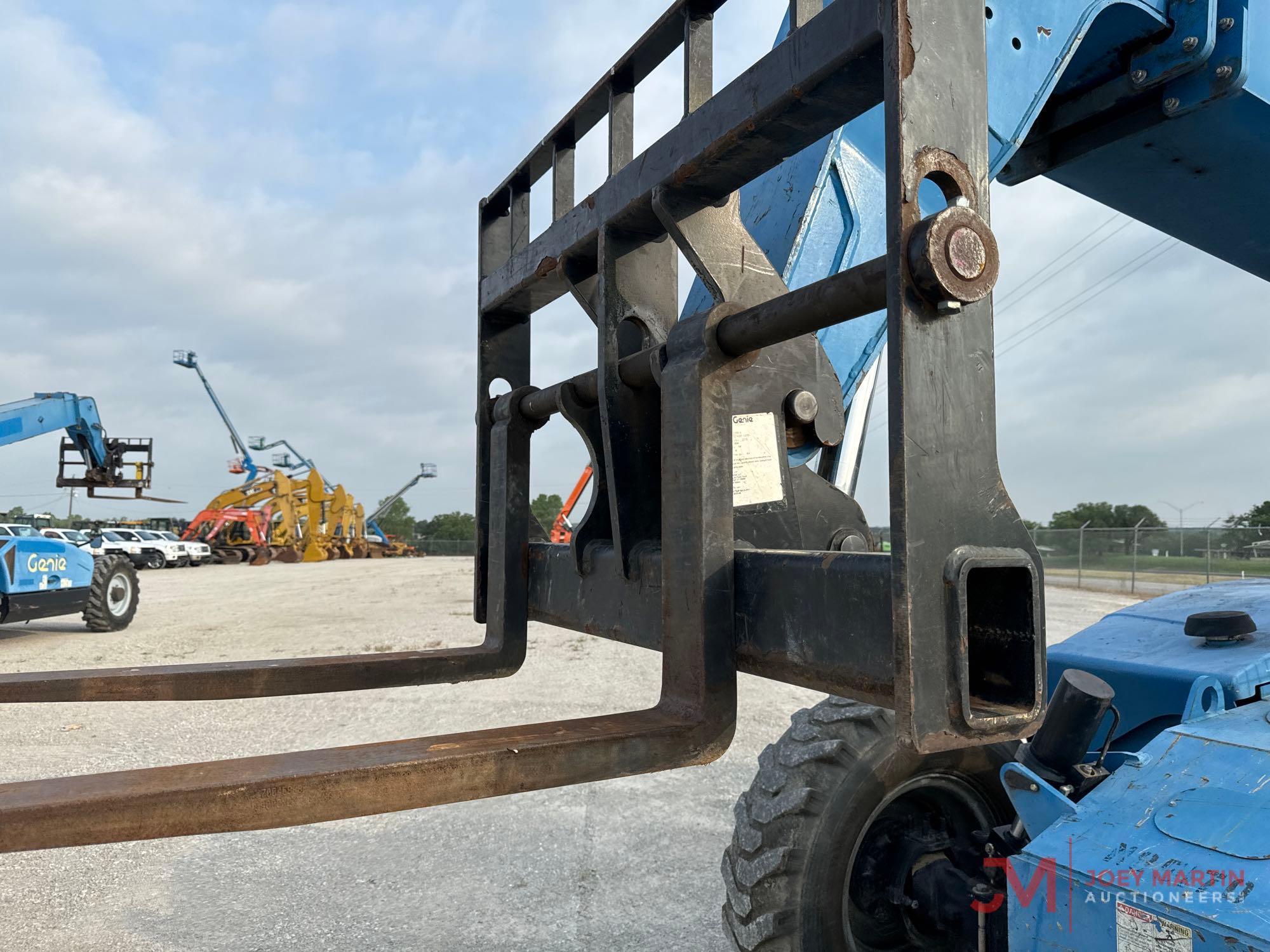2014 GENIE GTH844 TELEHANDLER