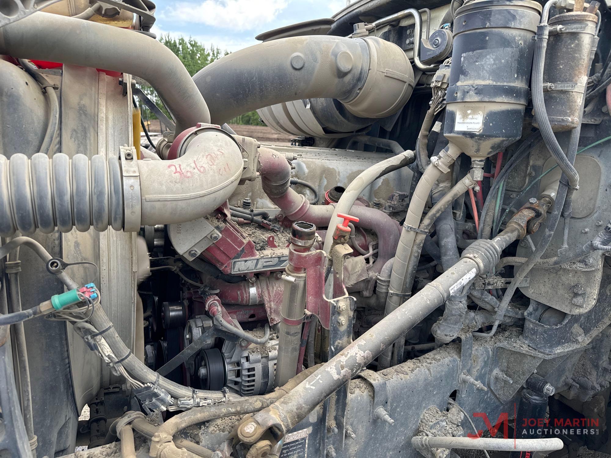 2016 MACK GU813 GRANITE TRI-AXLE DUMP TRUCK