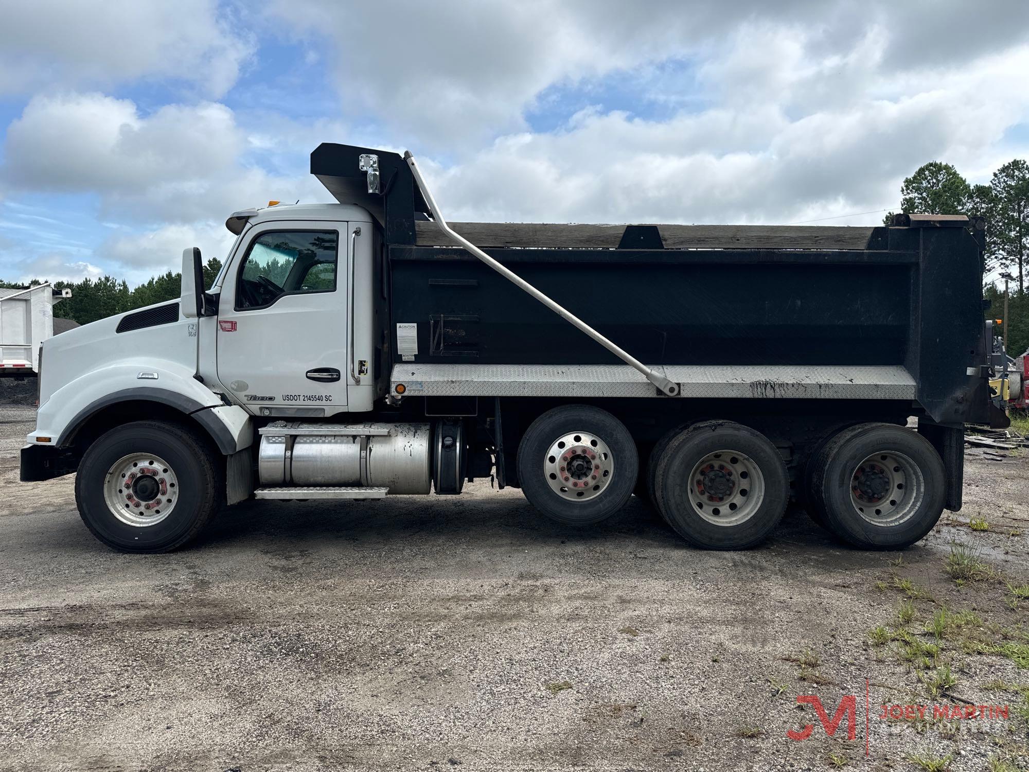 2017 KENWORTH T880 TRI-AXLE DUMP TRUCK