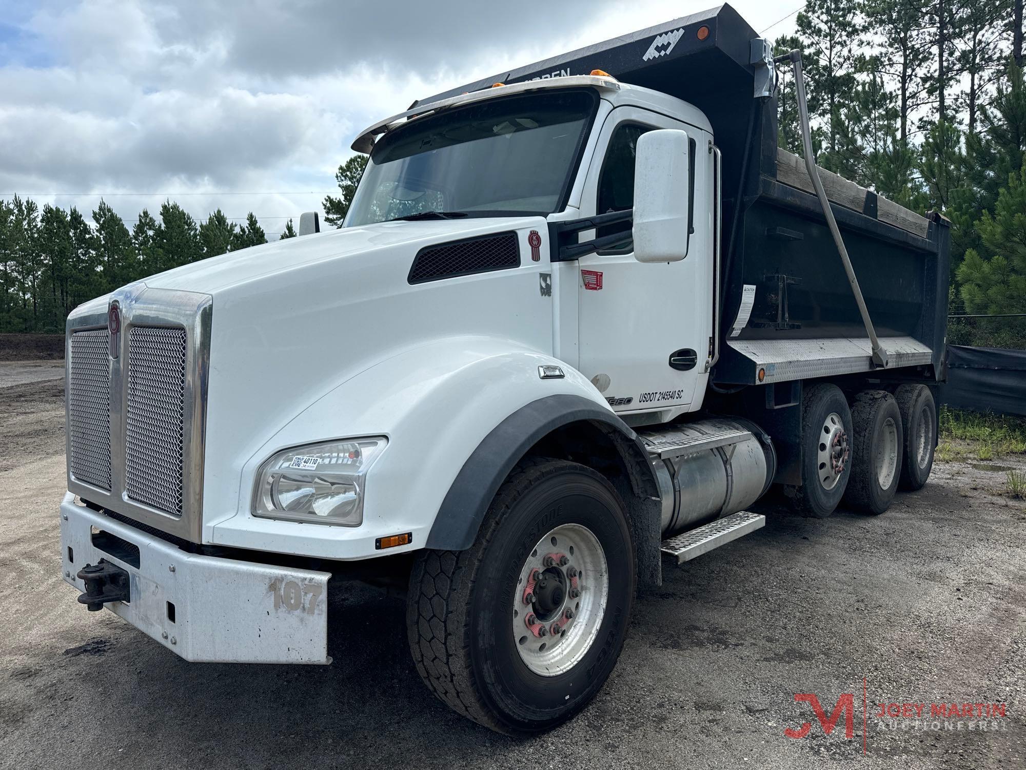 2017 KENWORTH T880 TRI-AXLE DUMP TRUCK