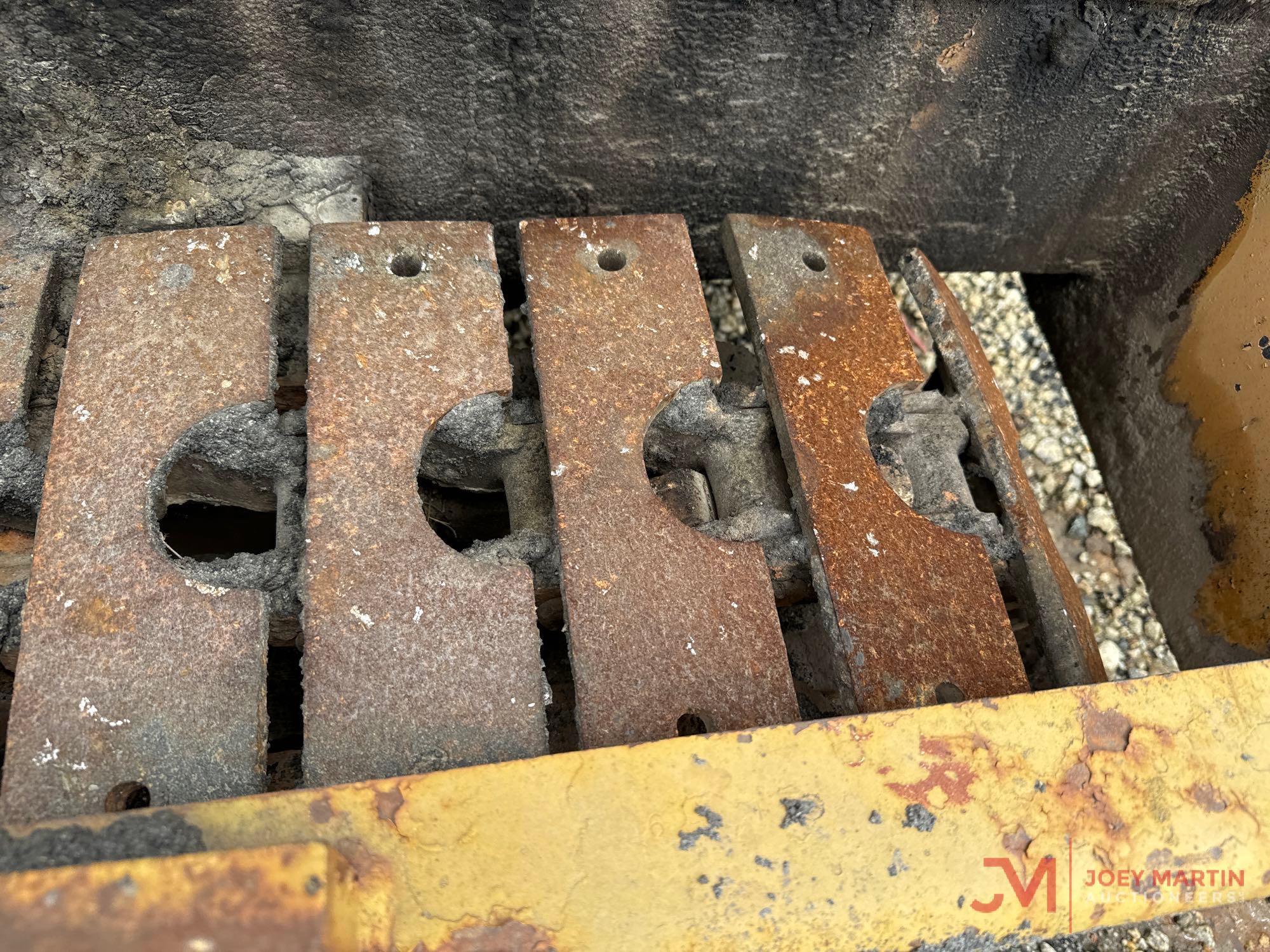 1999 MAULDIN 1750-C TRACKED ASPHALT PAVER