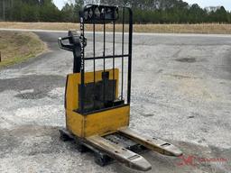 CAT NPP40 ELECTRIC PALLET JACK