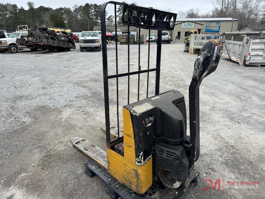 CAT NPP40 ELECTRIC PALLET JACK