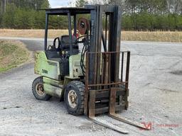 CLARK GPS25MC STRAIGHT MAST FORKLIFT